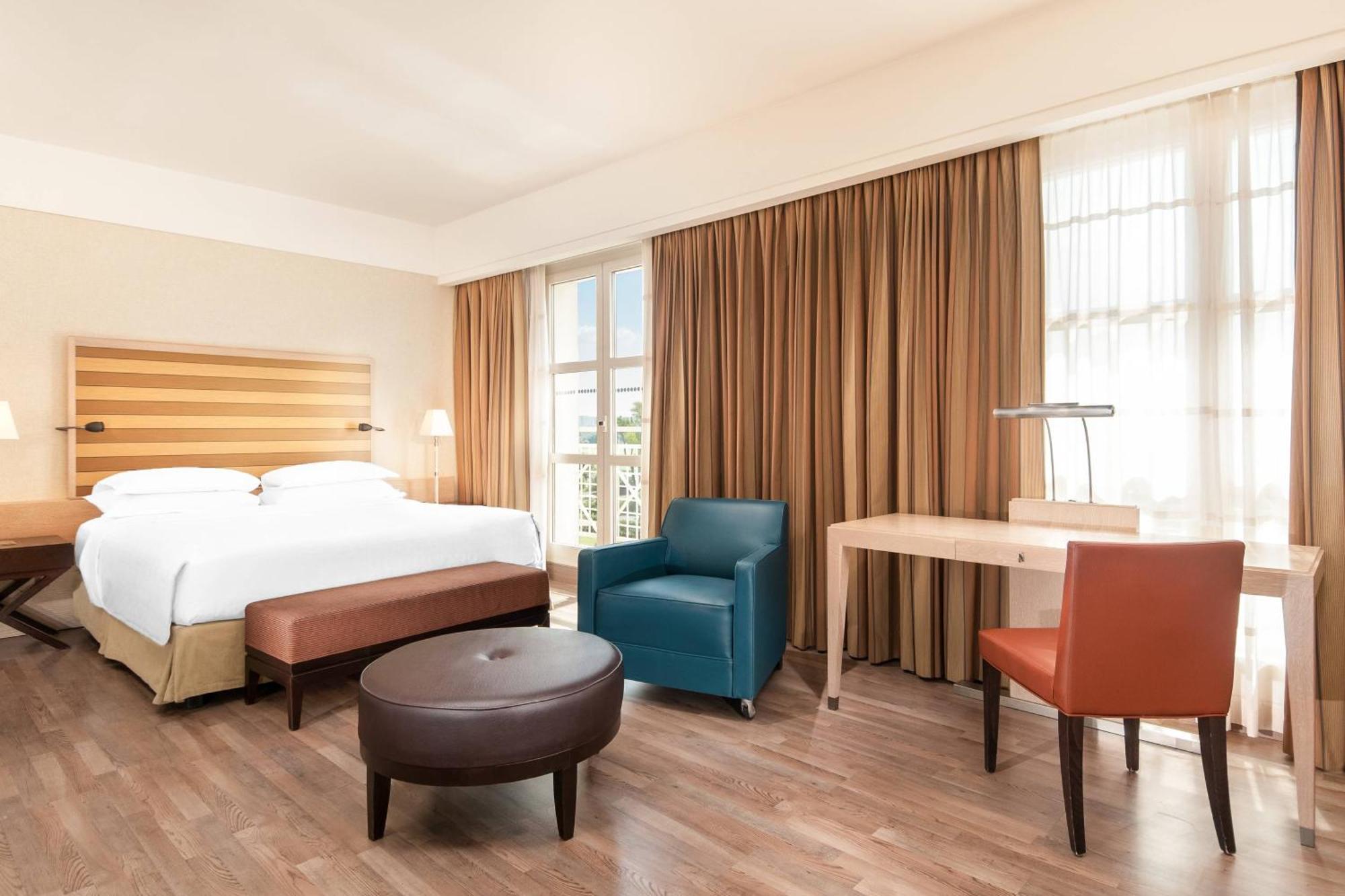 Sheraton Parco De Medici Hotel