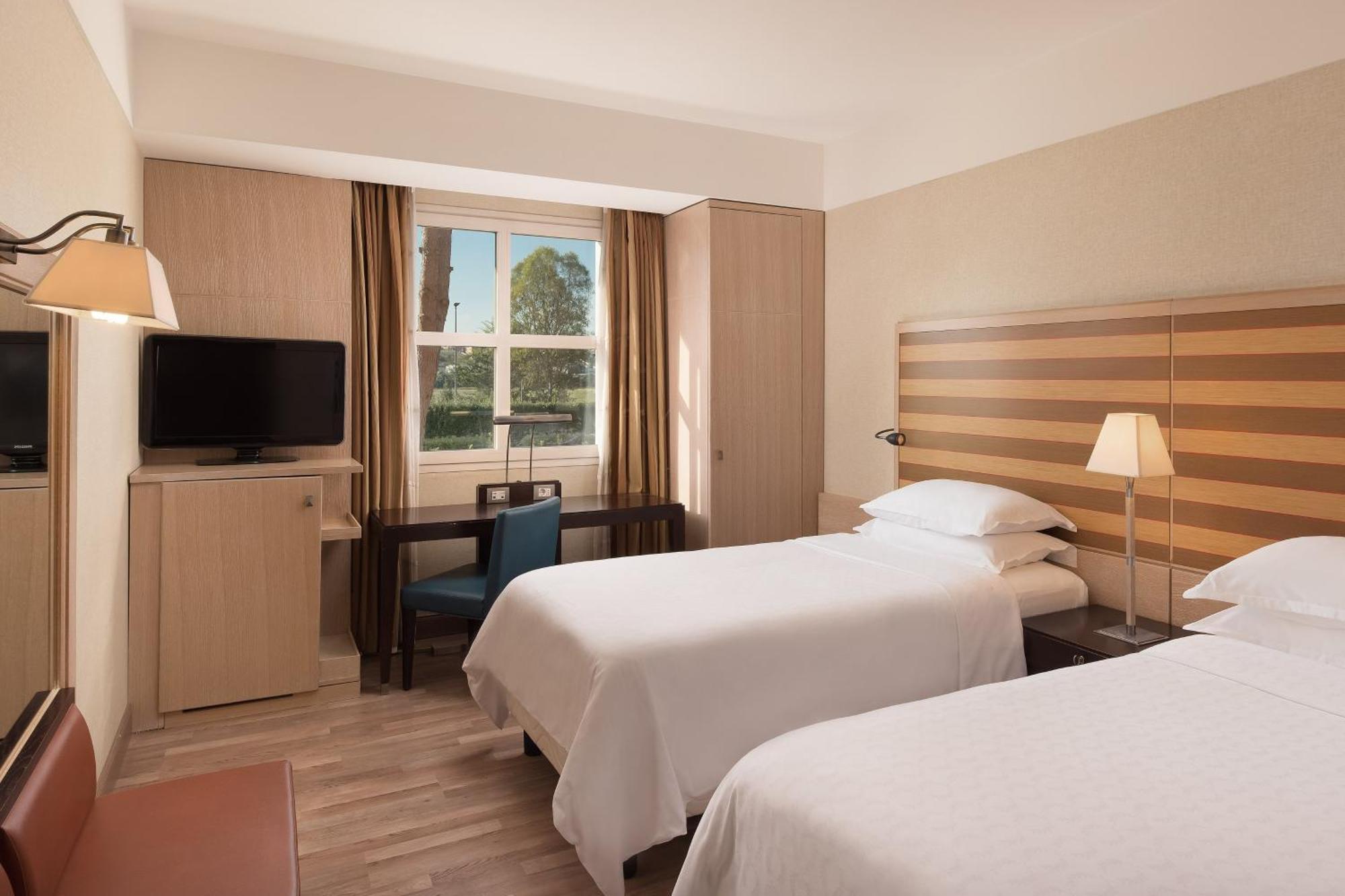 Sheraton Parco De Medici Hotel 4*