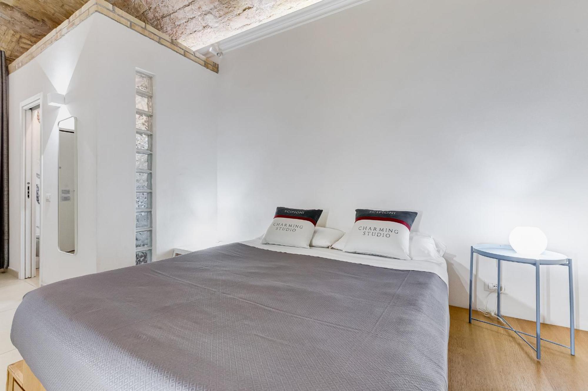 Apartment Vatican Scipioni Charming Studio Relaxing And Patio Rome