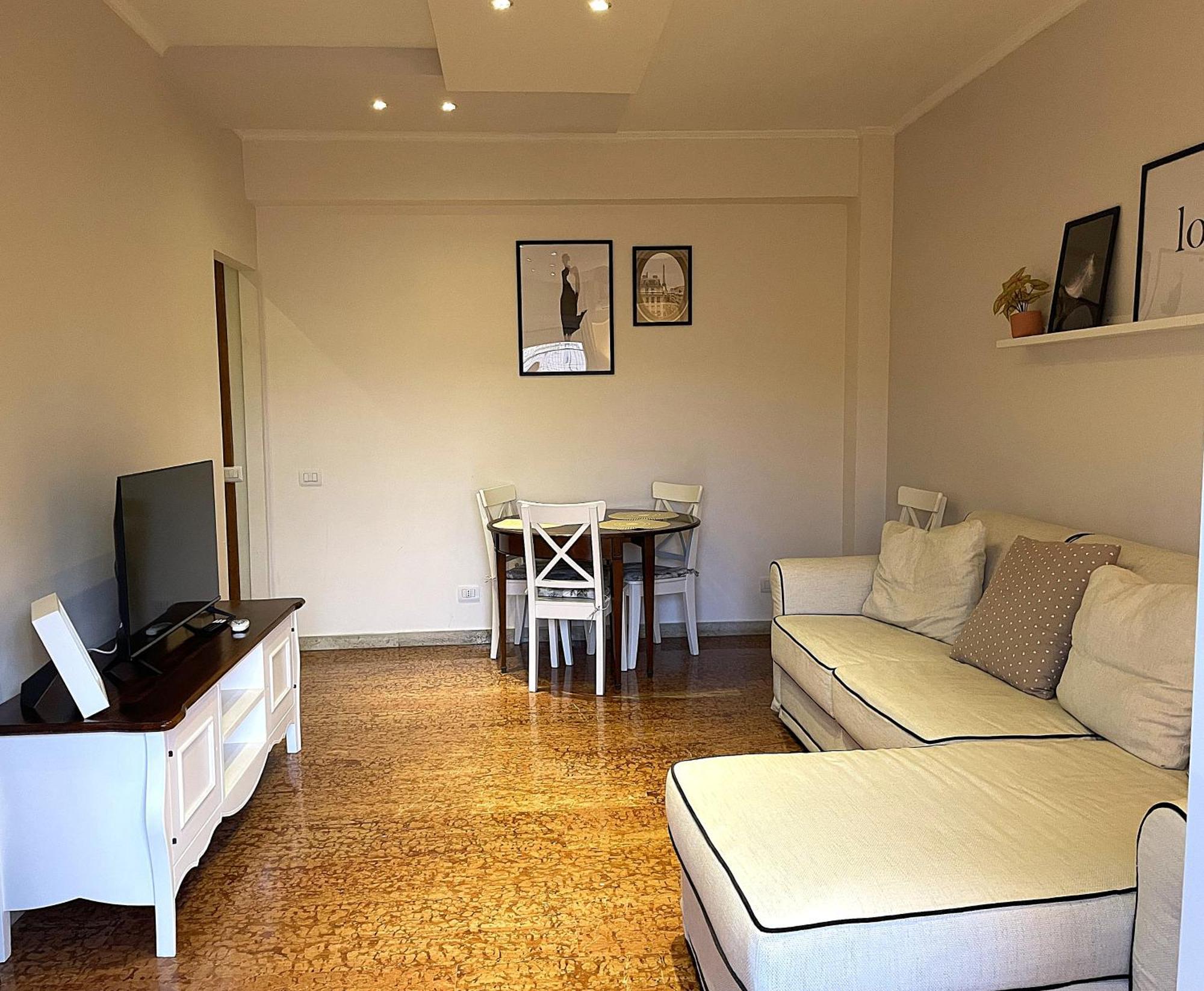 La Casa Libre Metro A Colli Albani 350 M Apartamento Roma