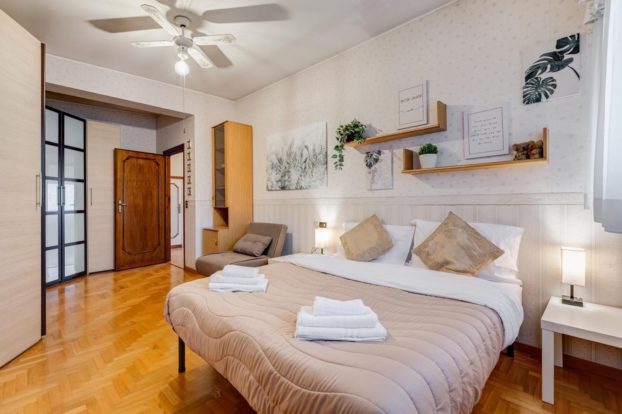 Apartment The Elegant Penthouse - Ampio Attico Con Posto Auto *