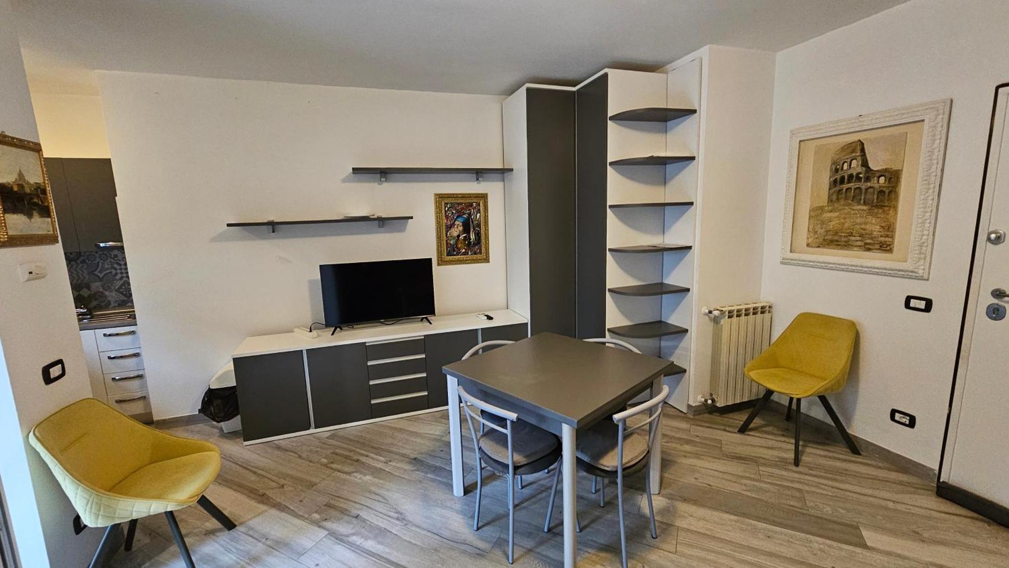Apartment Sweet Escape *