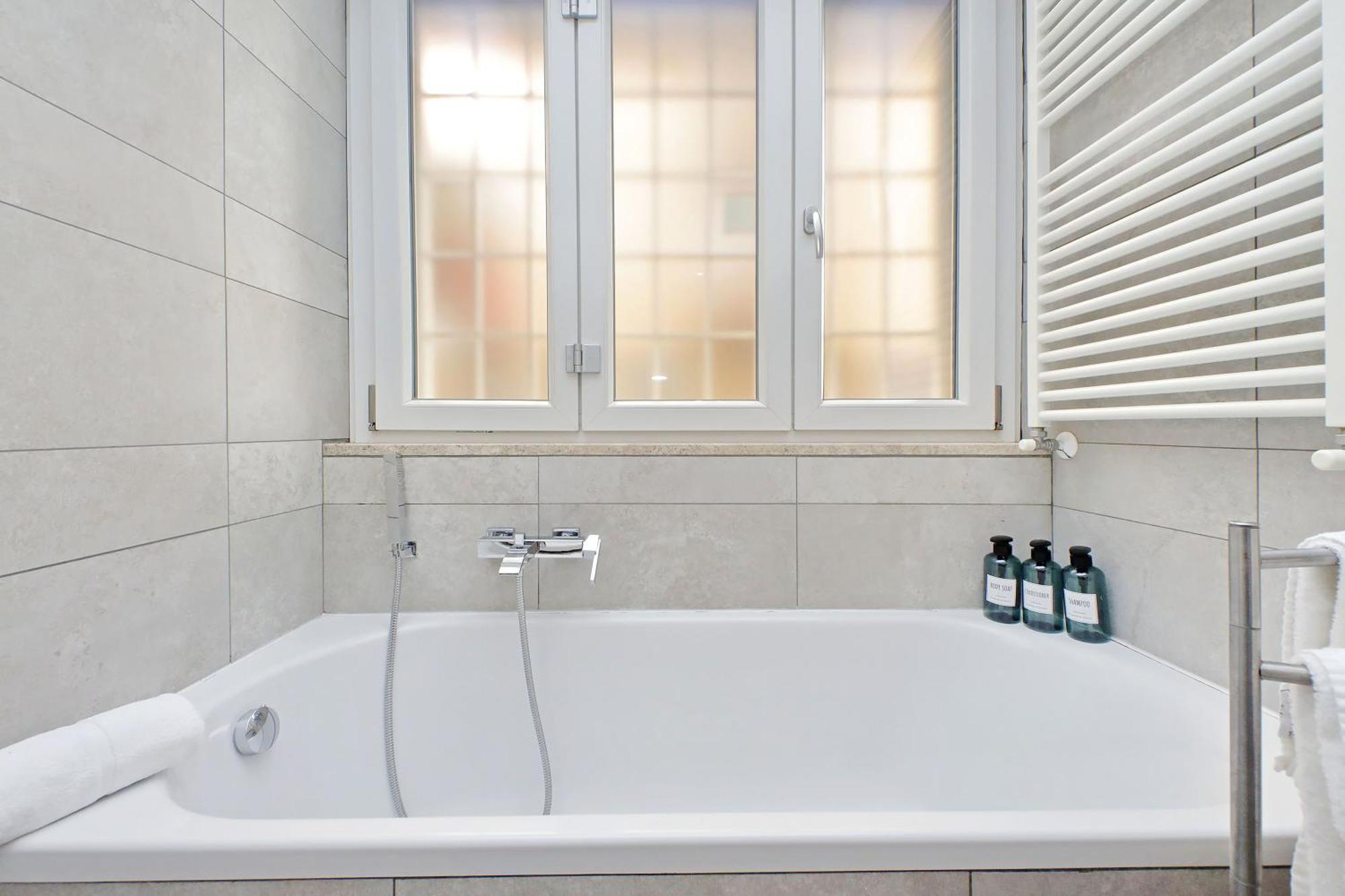Apartment New With Terrace - 150m Metro A Rome