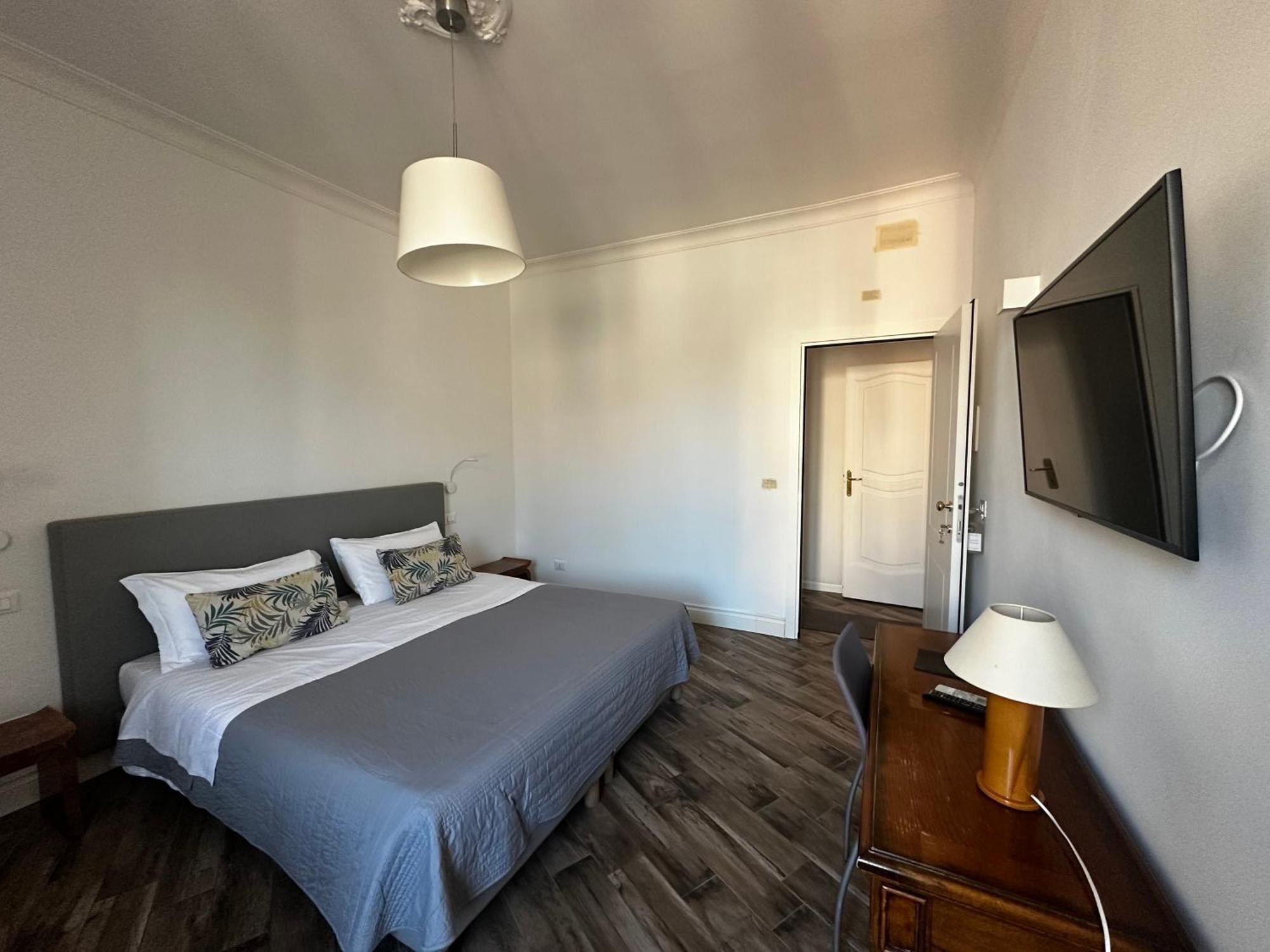 Comfort Astoria Palace Couette-café 3*