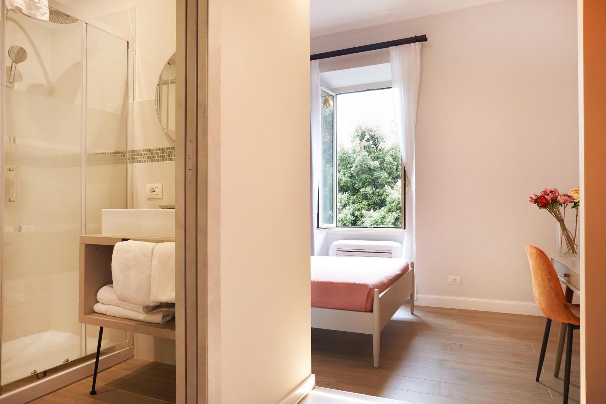 Reyes Hotel Roma