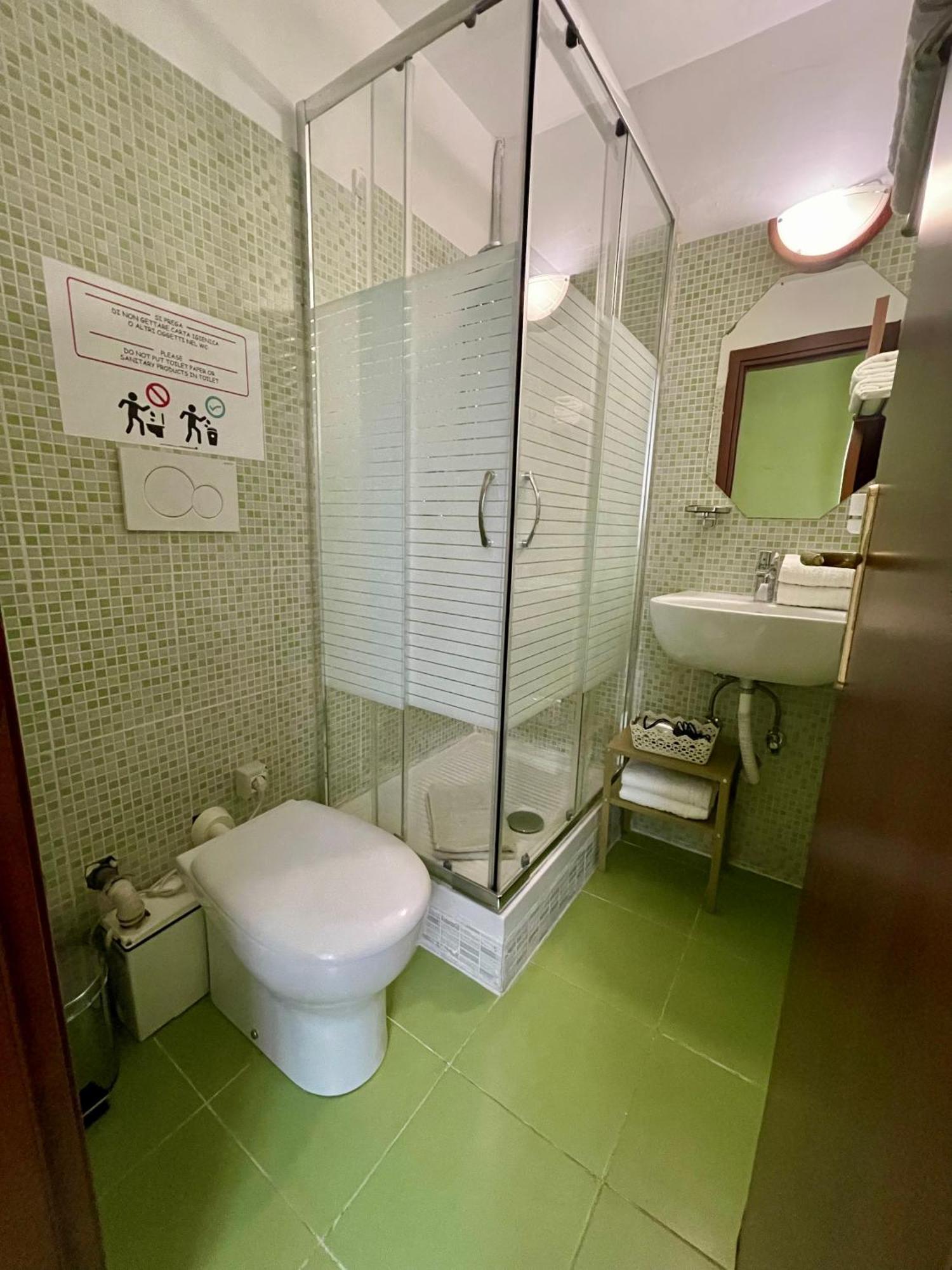 Meret Bed & Breakfast 2*