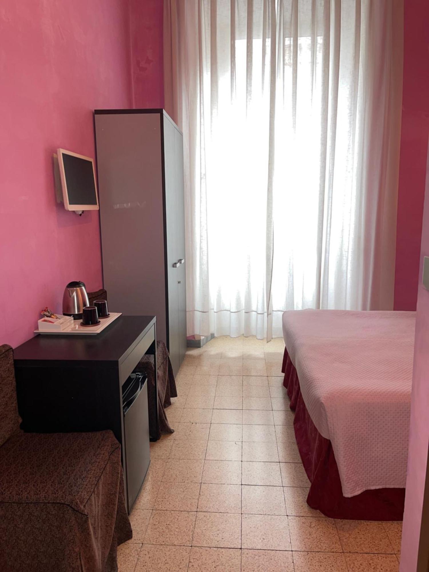 Bed & Breakfast Meret Rome