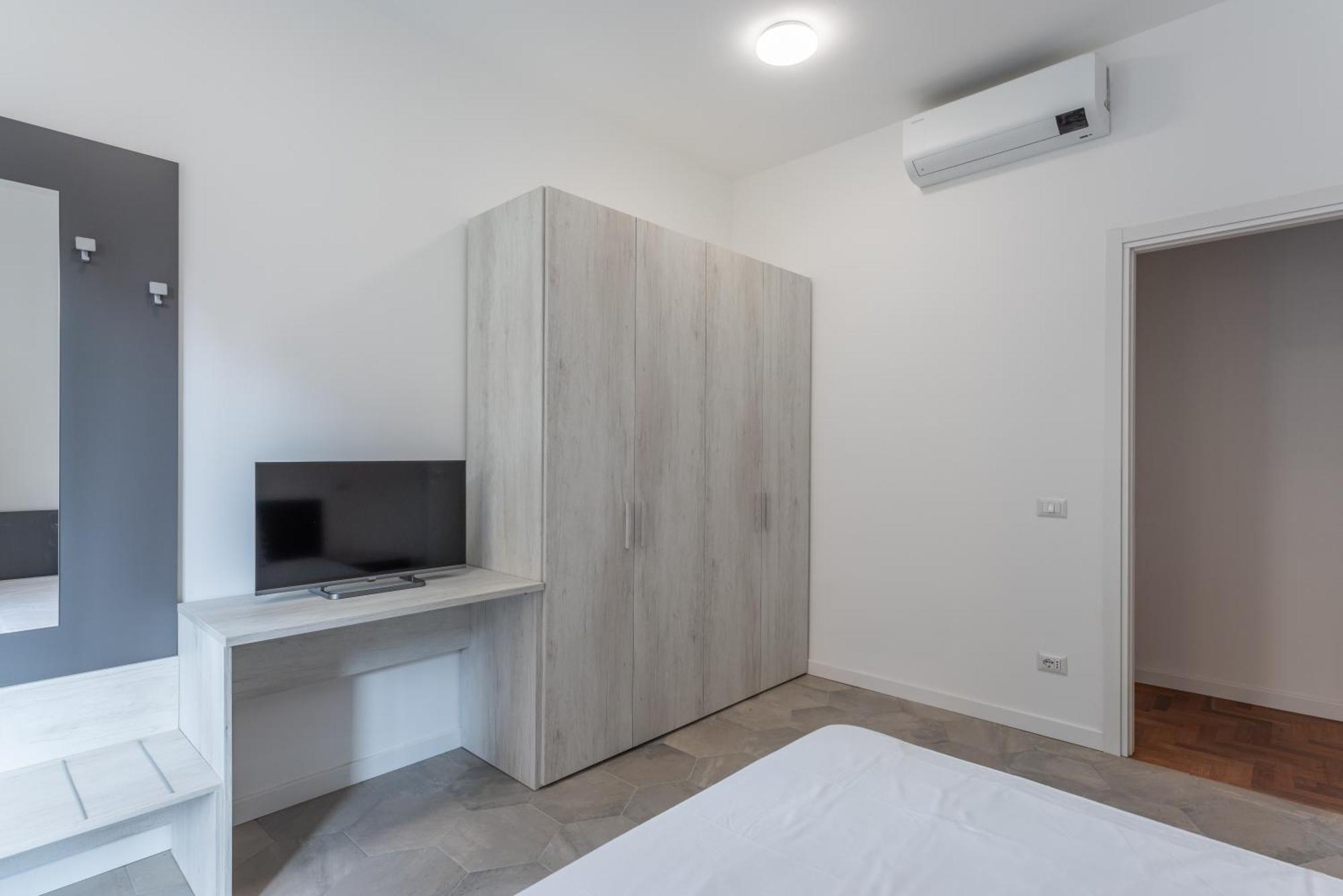 Skylife Modern 4-bedroom Trastevere * Rome