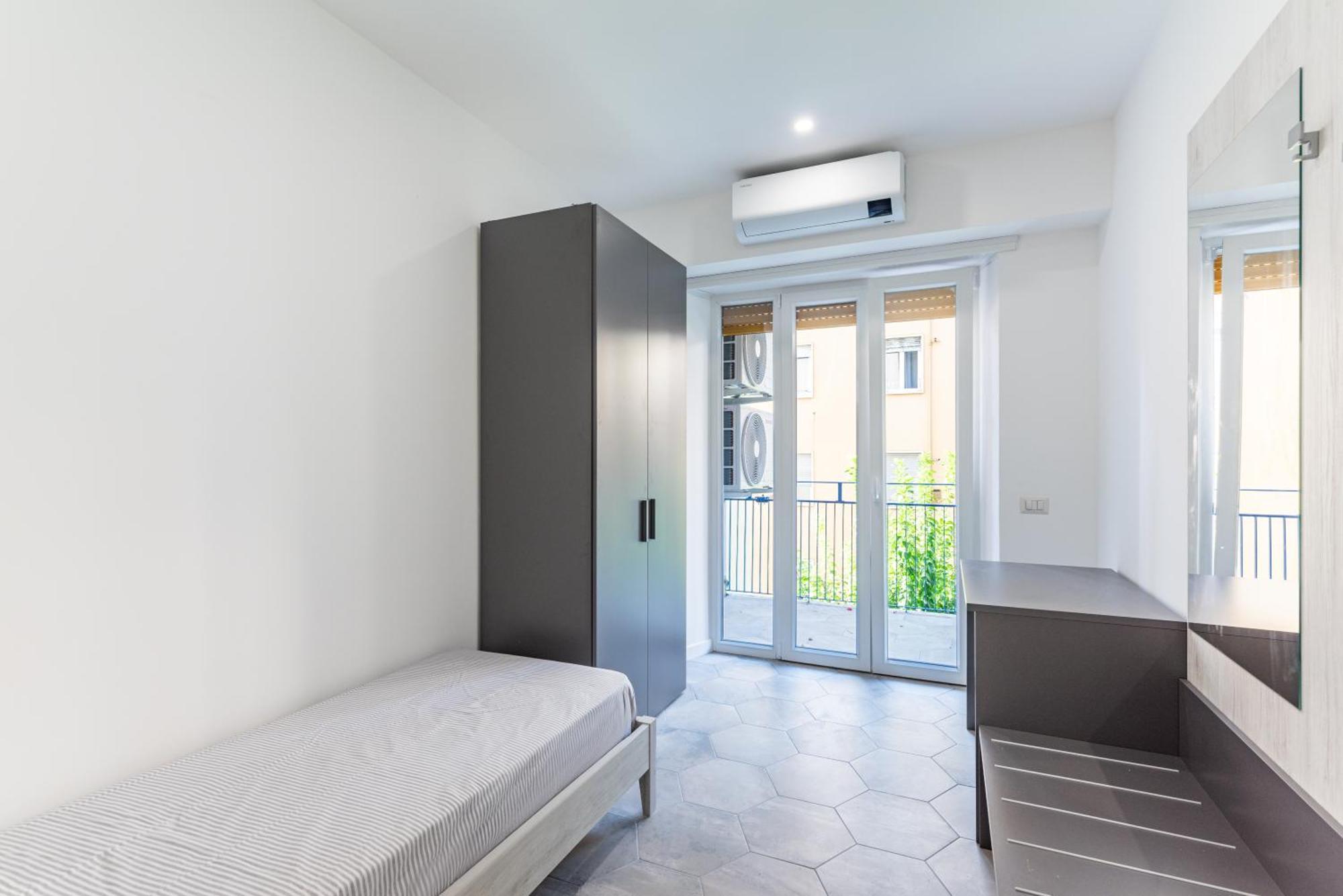 Skylife Modern 4-bedroom Trastevere Apartment Rome