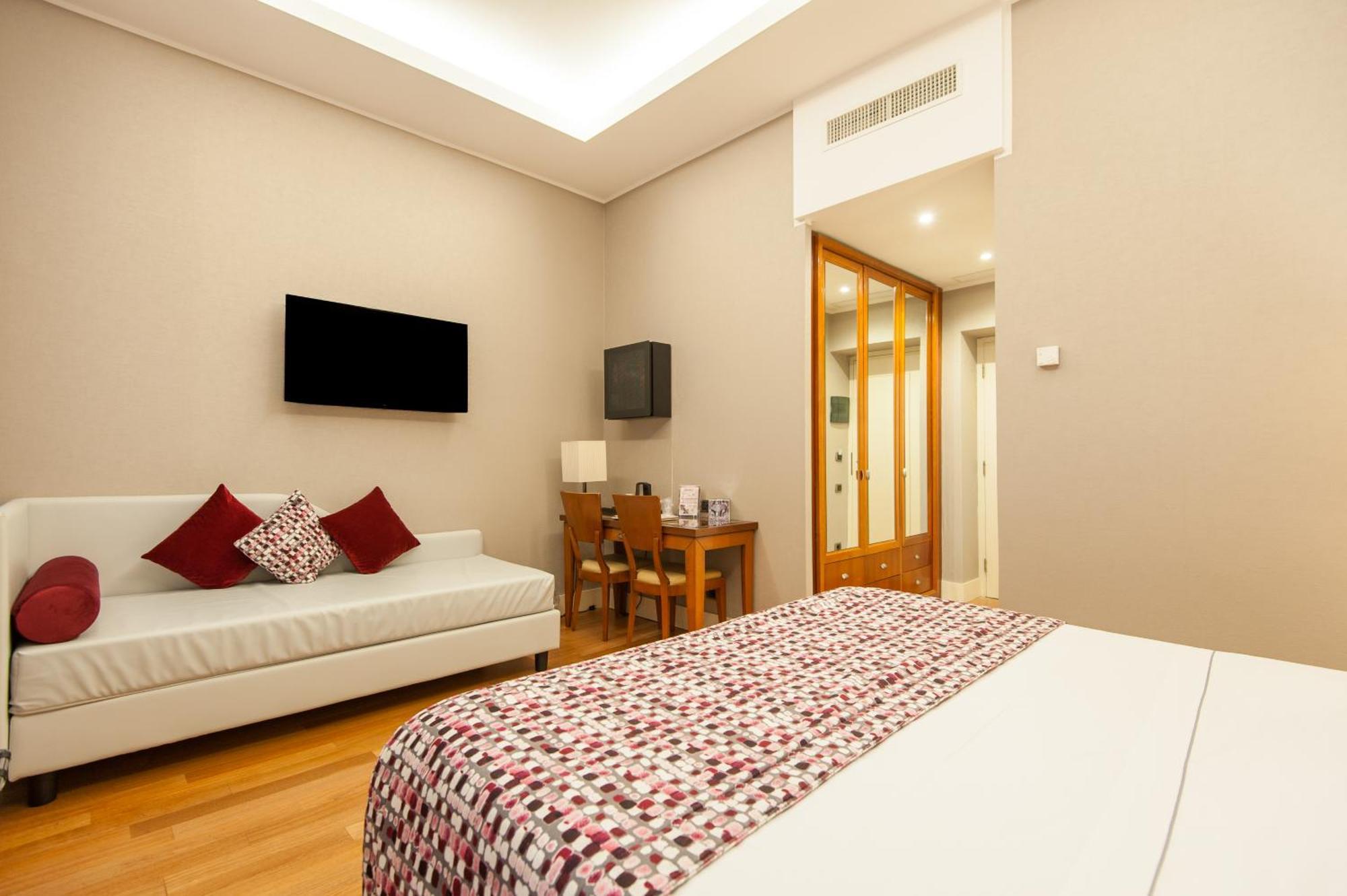 Hotel Delle Nazioni 4*
