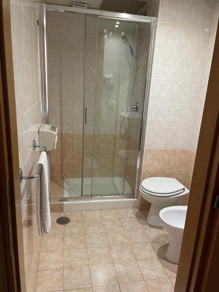 Guest house Max House 2 *
