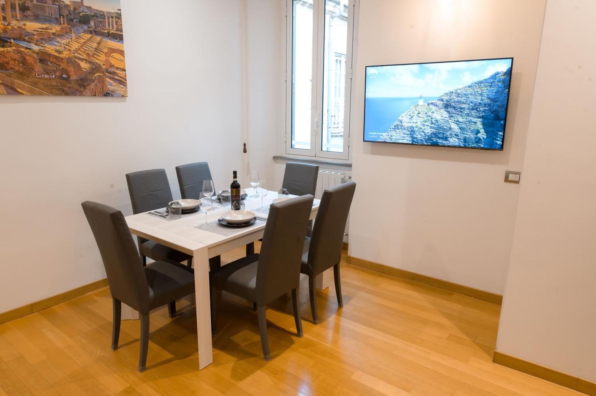 San Giovanni Apartment