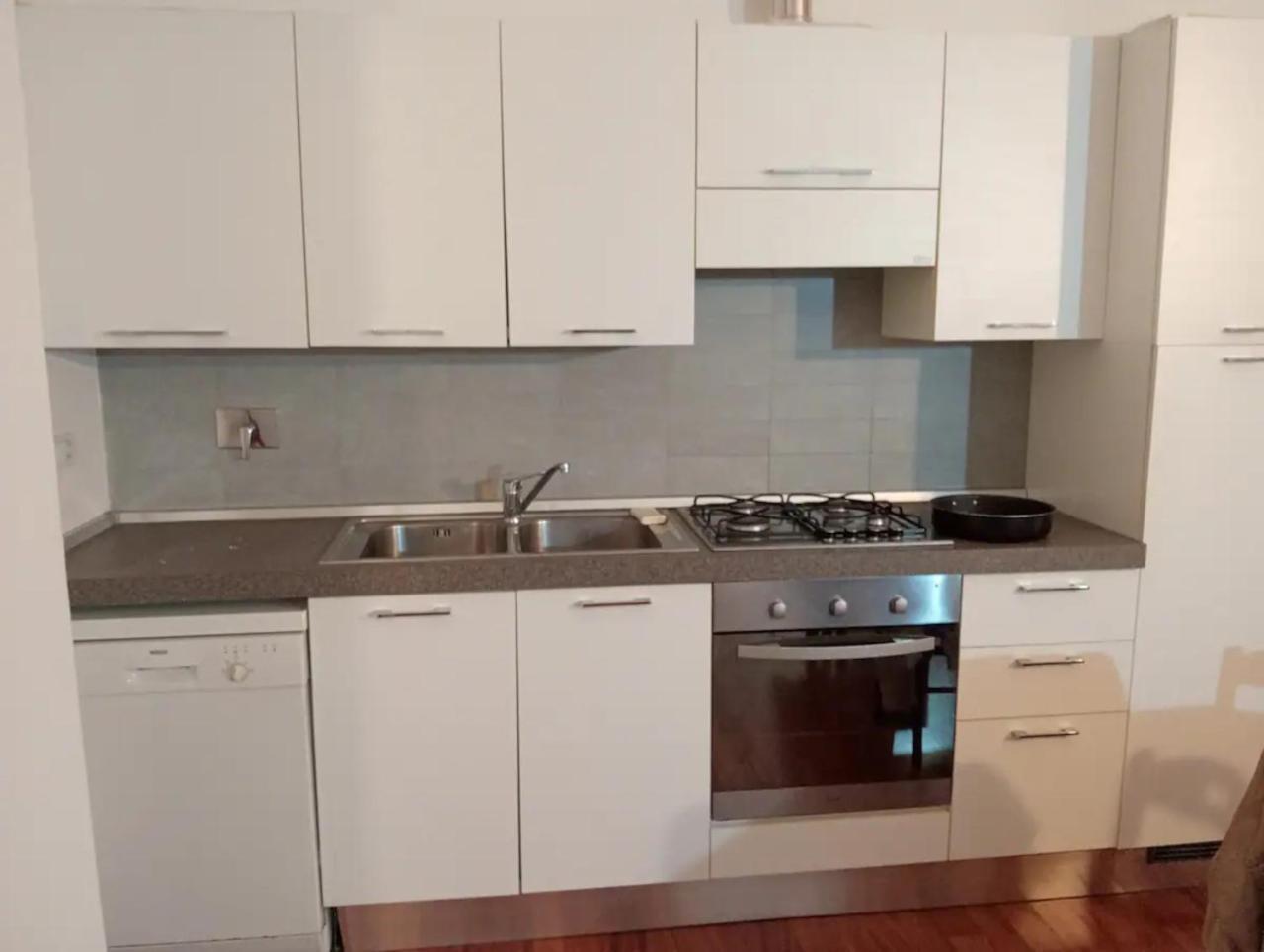Casa Santa Cornelia Vicino A Ospedale Sant Andrea Apartment *