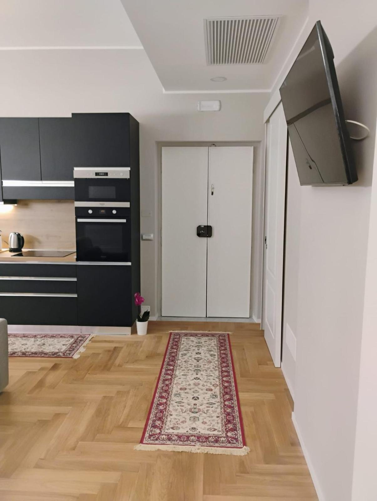 Madi Collection Colosseum Apartment Rome