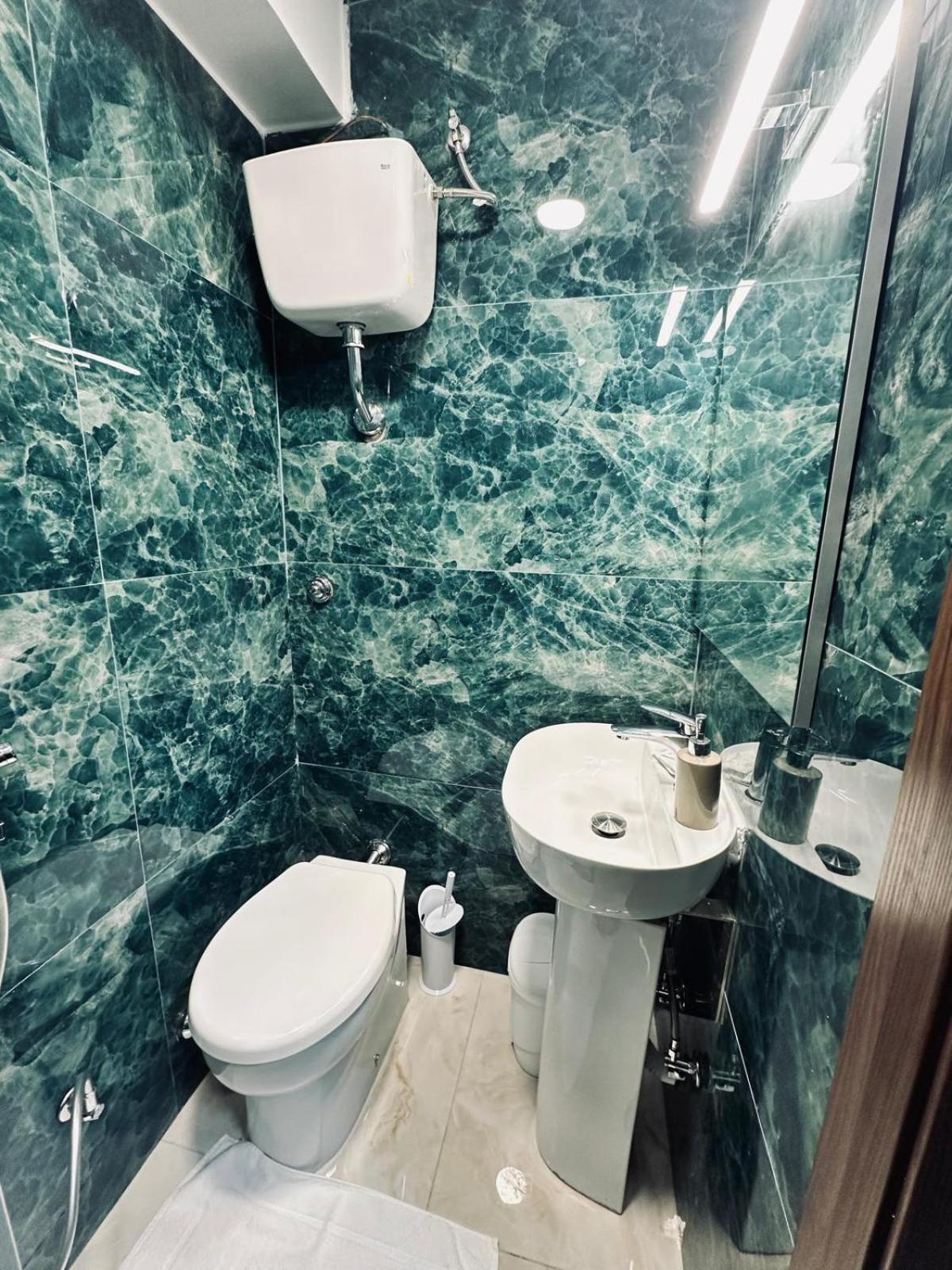 Bed & Breakfast Viktoria House