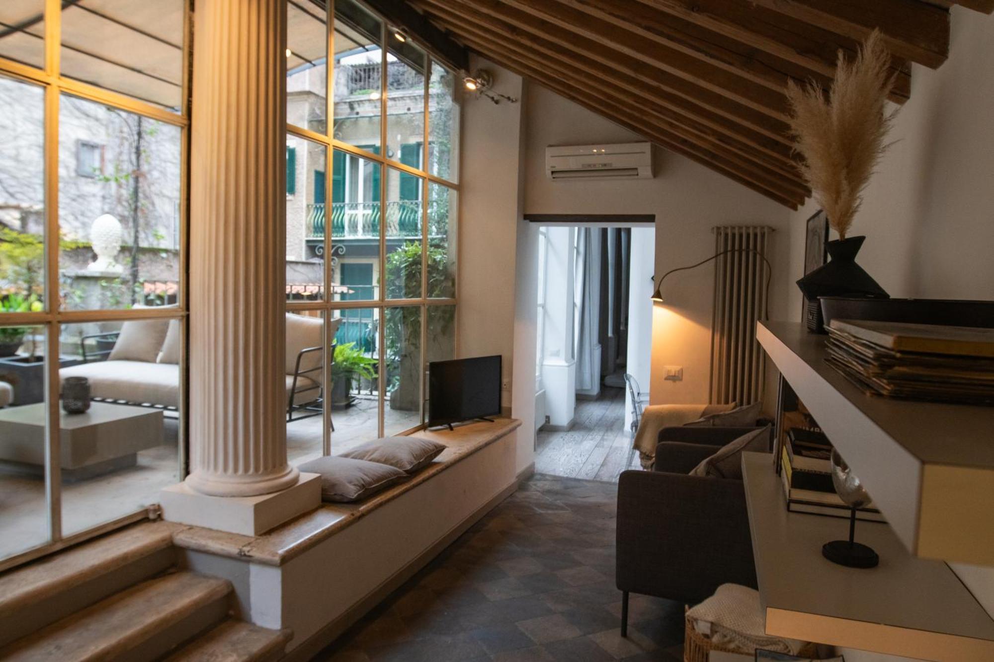Apartment Historical Palace With Large Terrace *