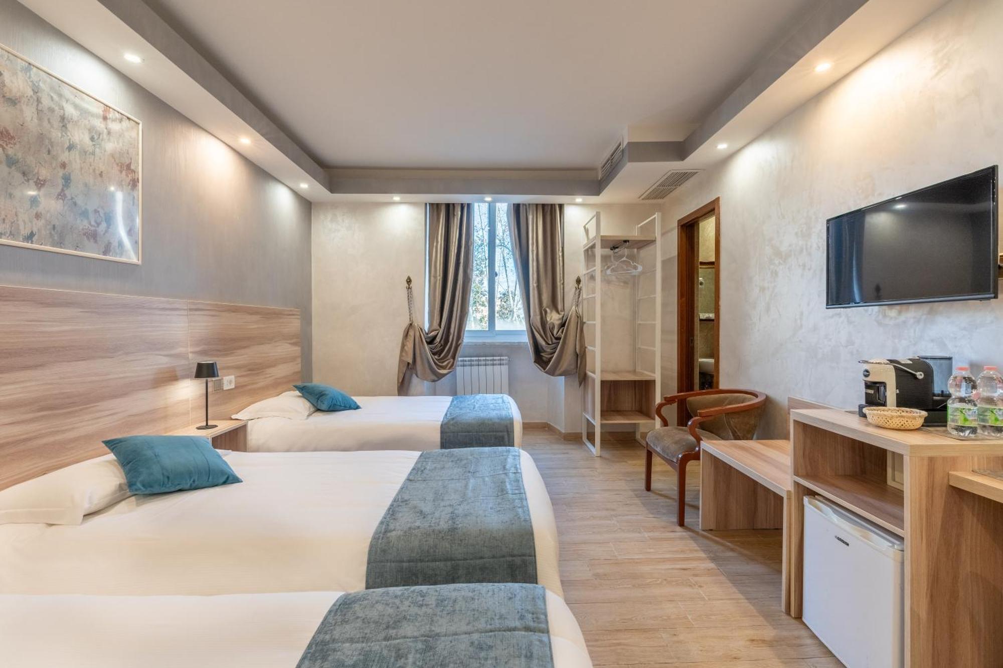 Leone D'oro - Close To Piazza Vittorio Guest house