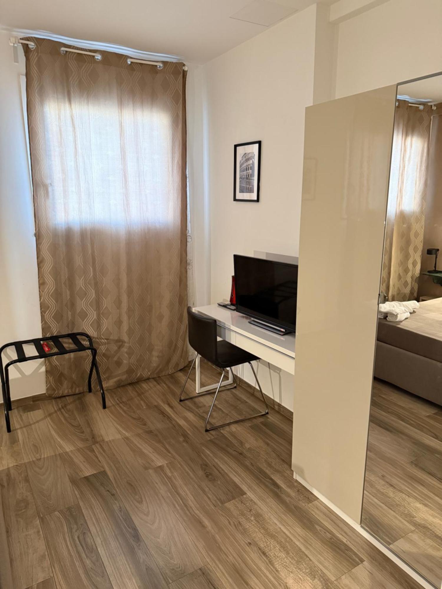 Class Eur Guest house