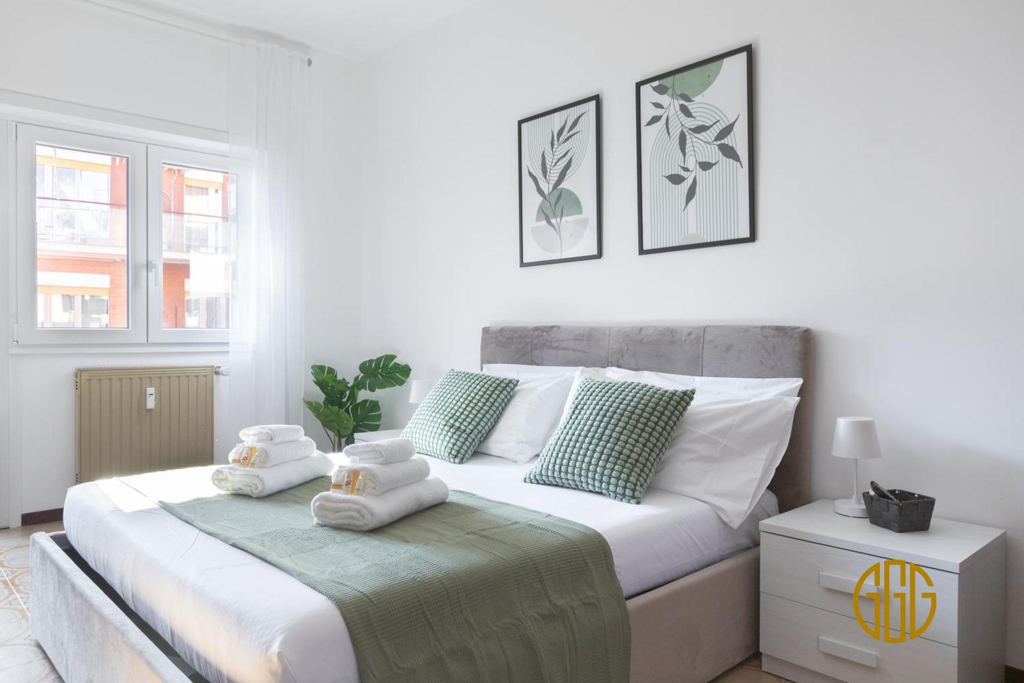 Alle 3g - 10min To Center, A-c, 2 Baths, Terrace Apartment