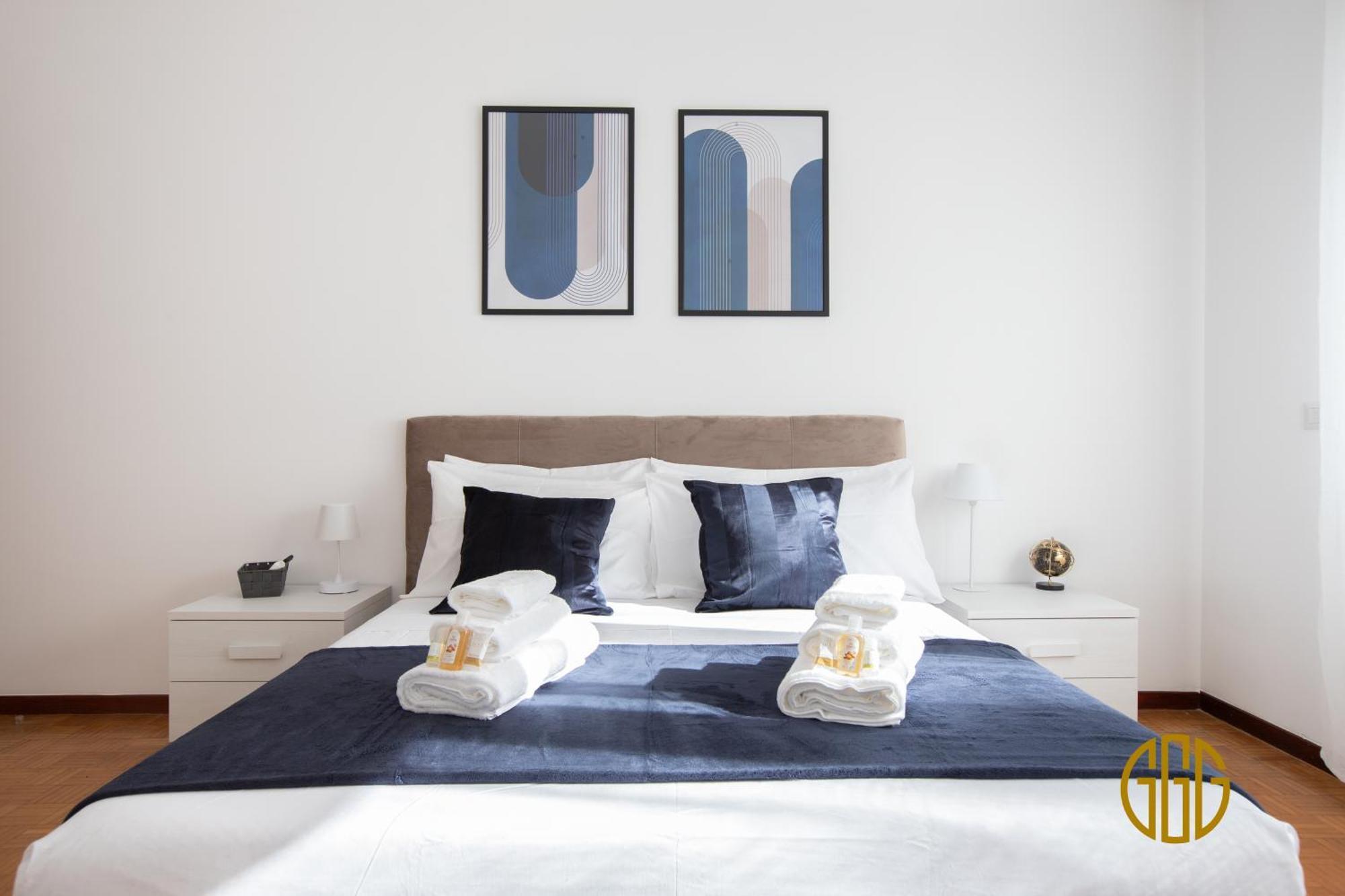 Alle 3g - 10min To Center, A-c, 2 Baths, Terrace Apartment *