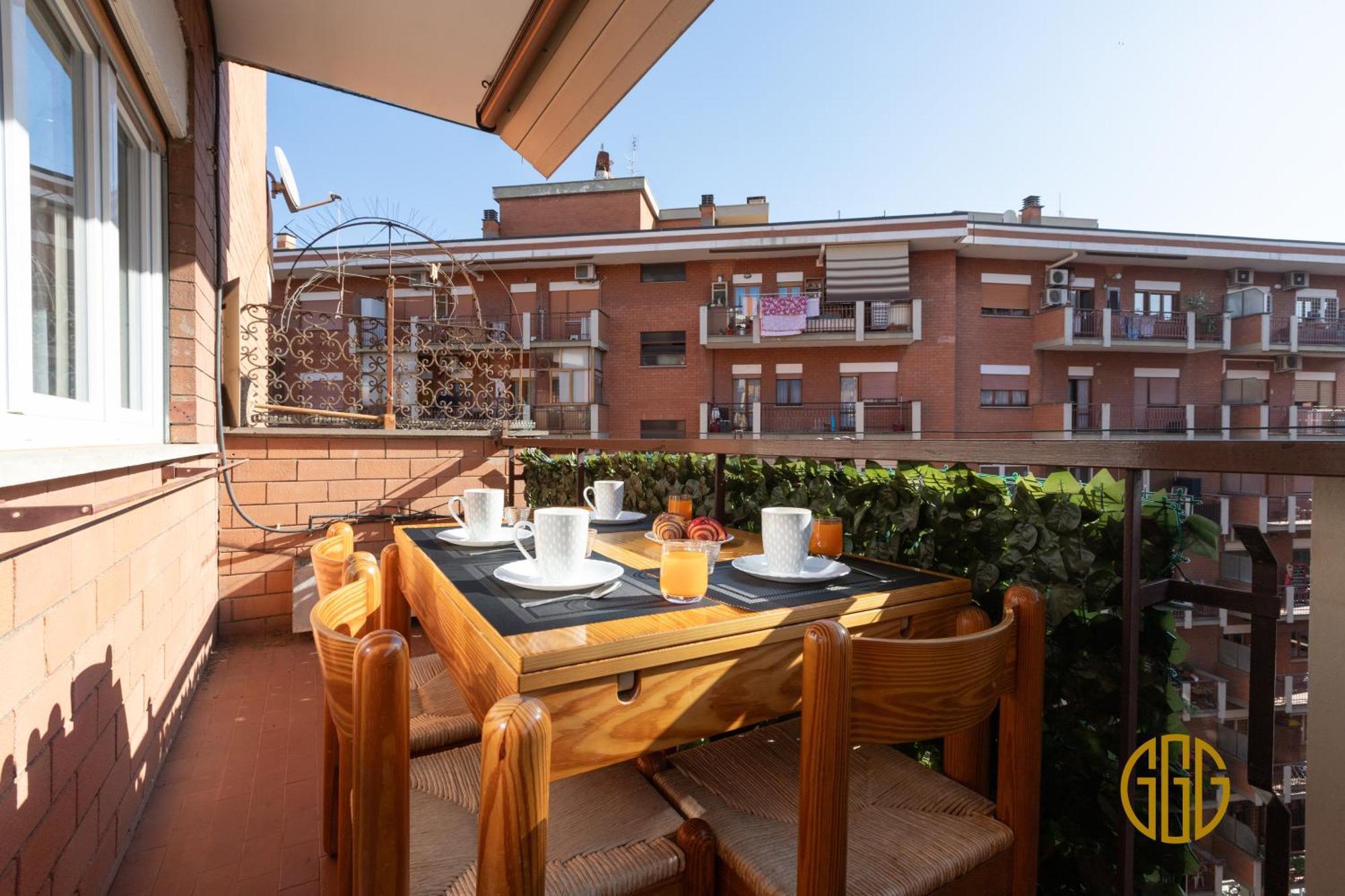 Apartment Alle 3g - 10min To Center, A-c, 2 Baths, Terrace Rome