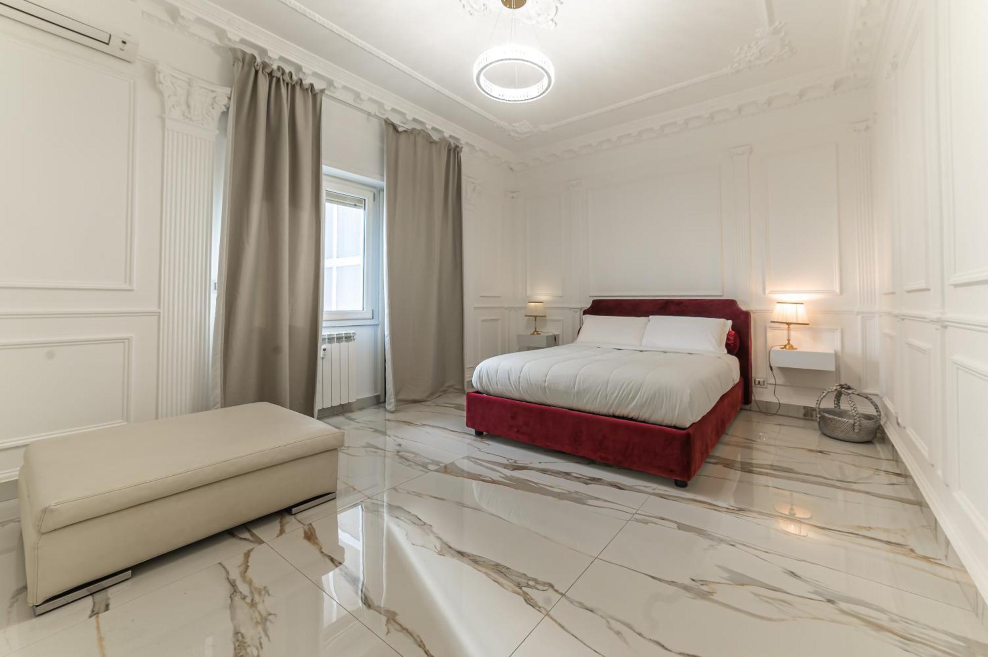 New - Elegant, Modern With Terrace Apartment Rome