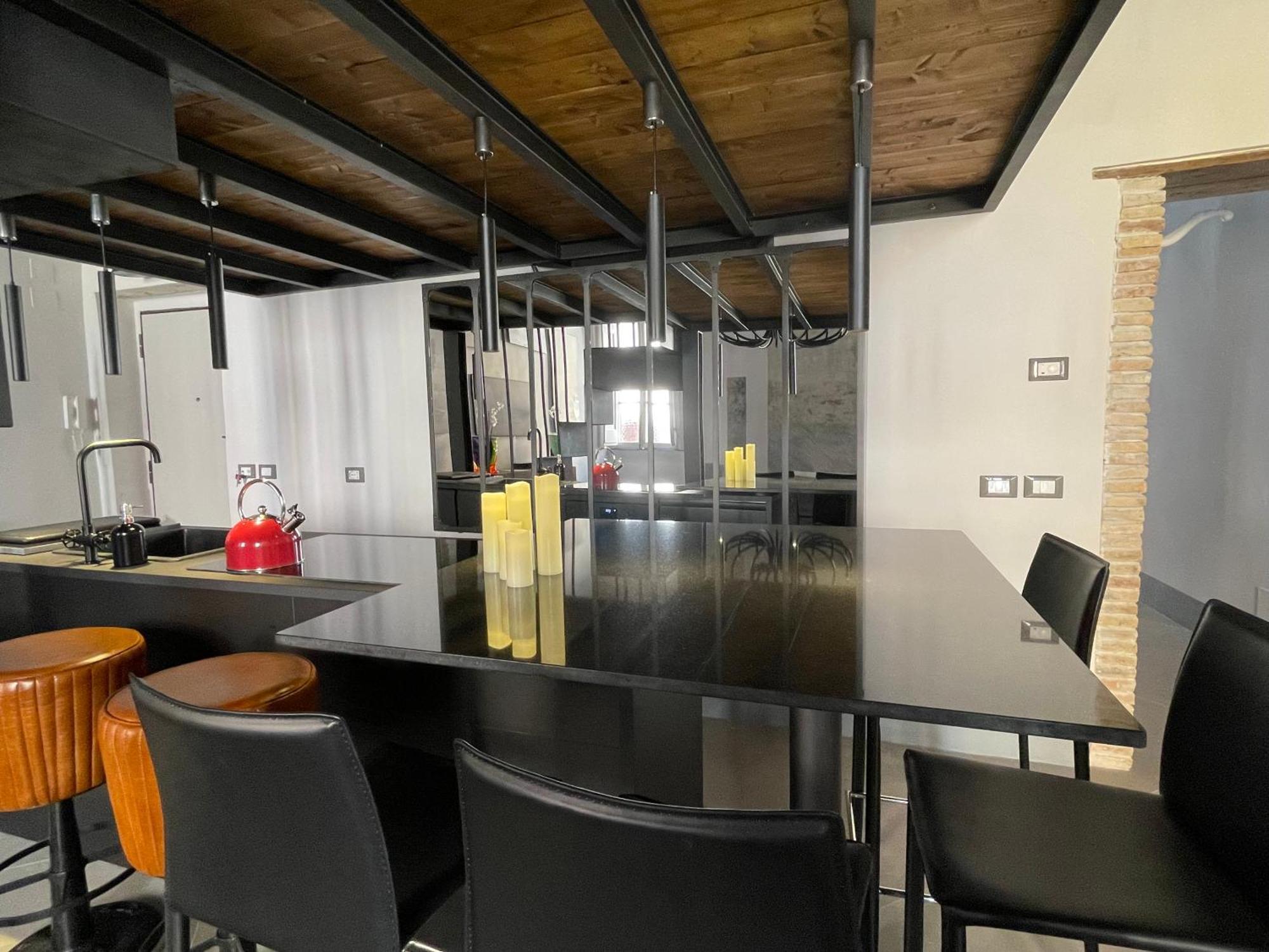 Monti Art Loft Apartment