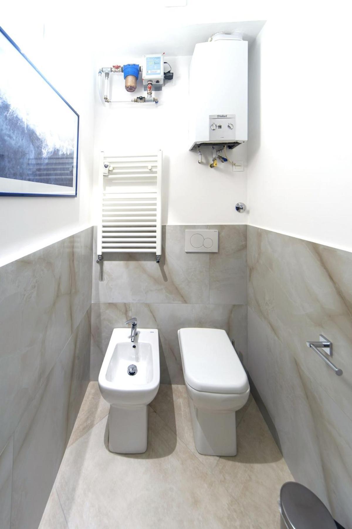4 Cantoni, Cosy In Monti District