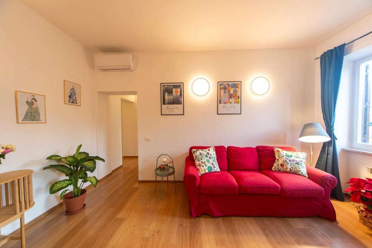 4 Cantoni, Cosy In Monti District Apartment