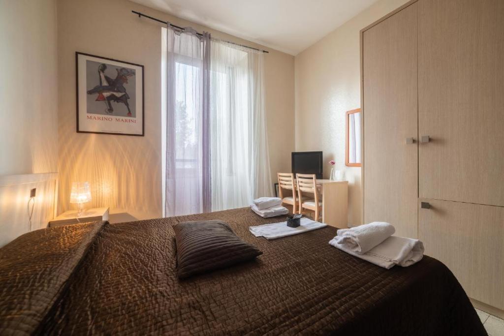 Reyes Hotel Roma