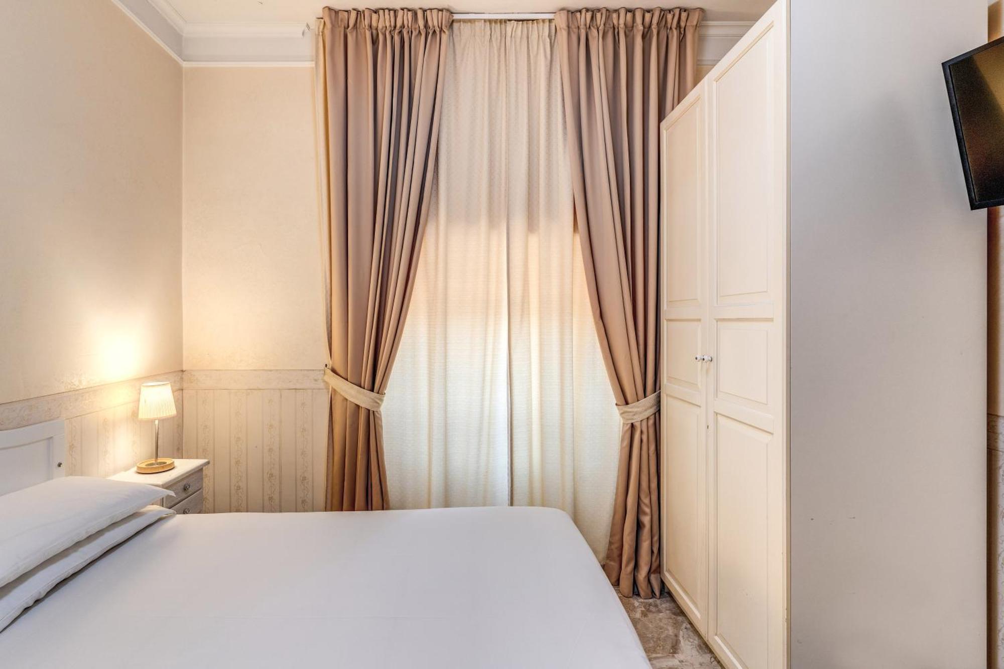 Orazia Hotel 3*