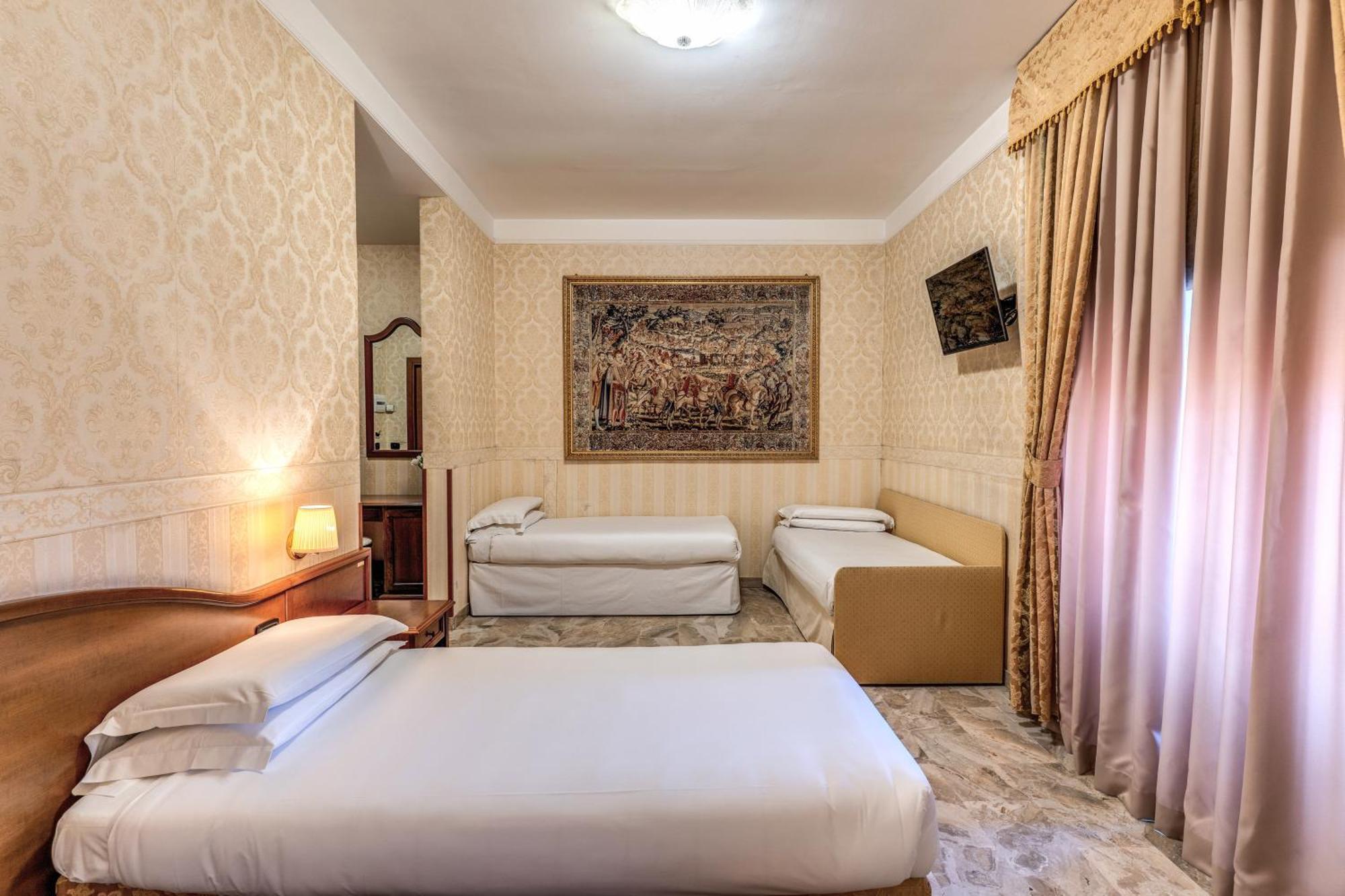 Orazia Hotel 3*