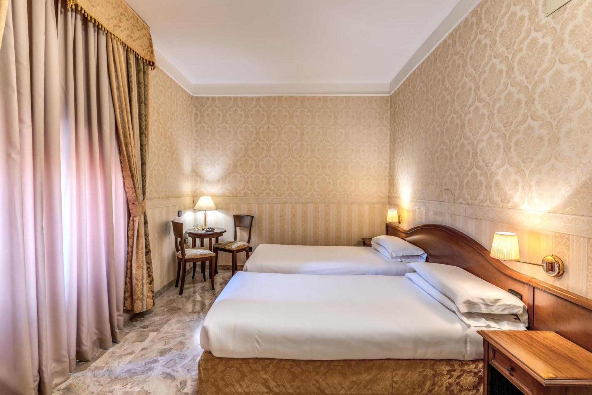 Orazia Hotel 3*