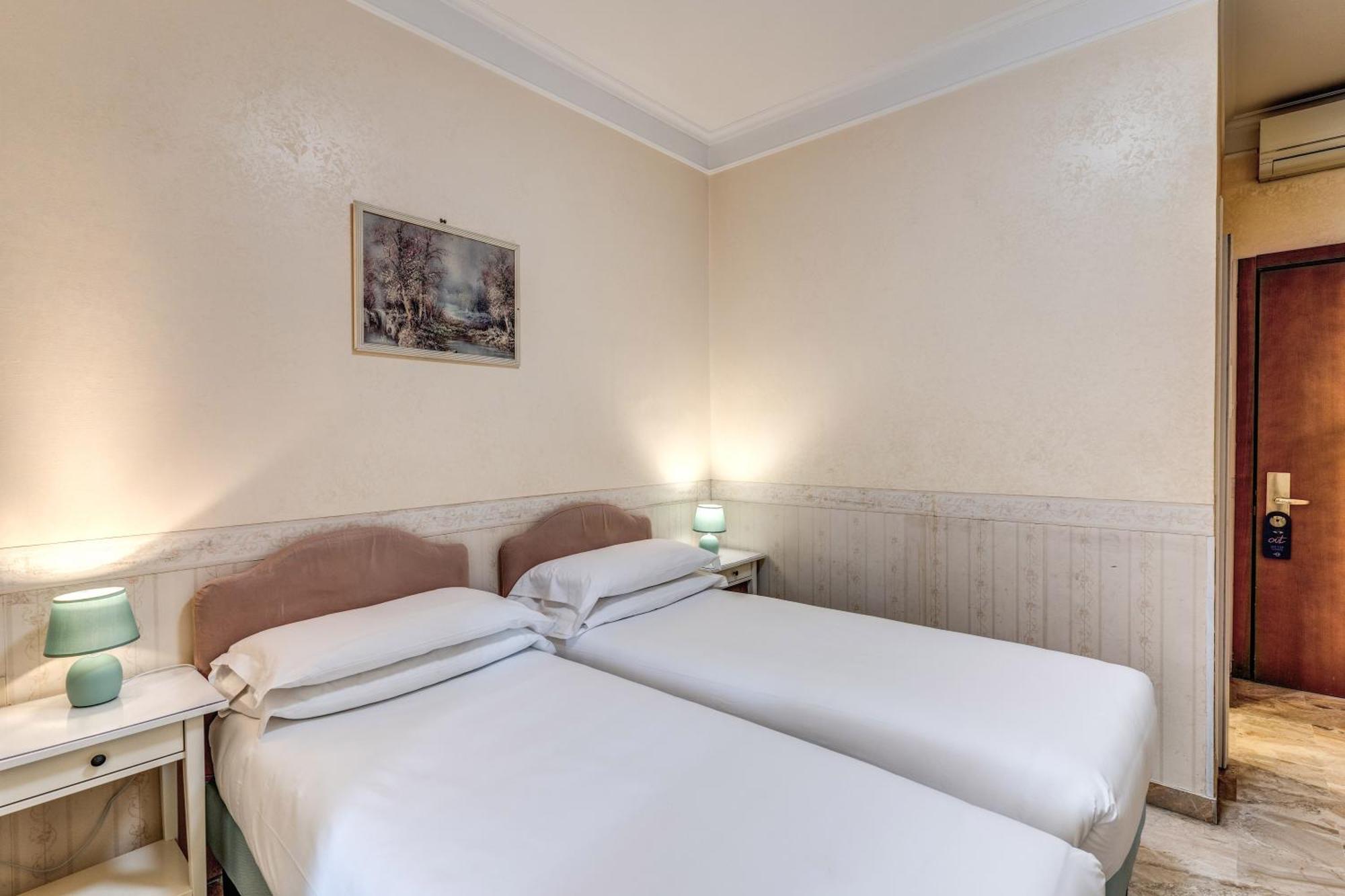 Orazia Hotel 3*