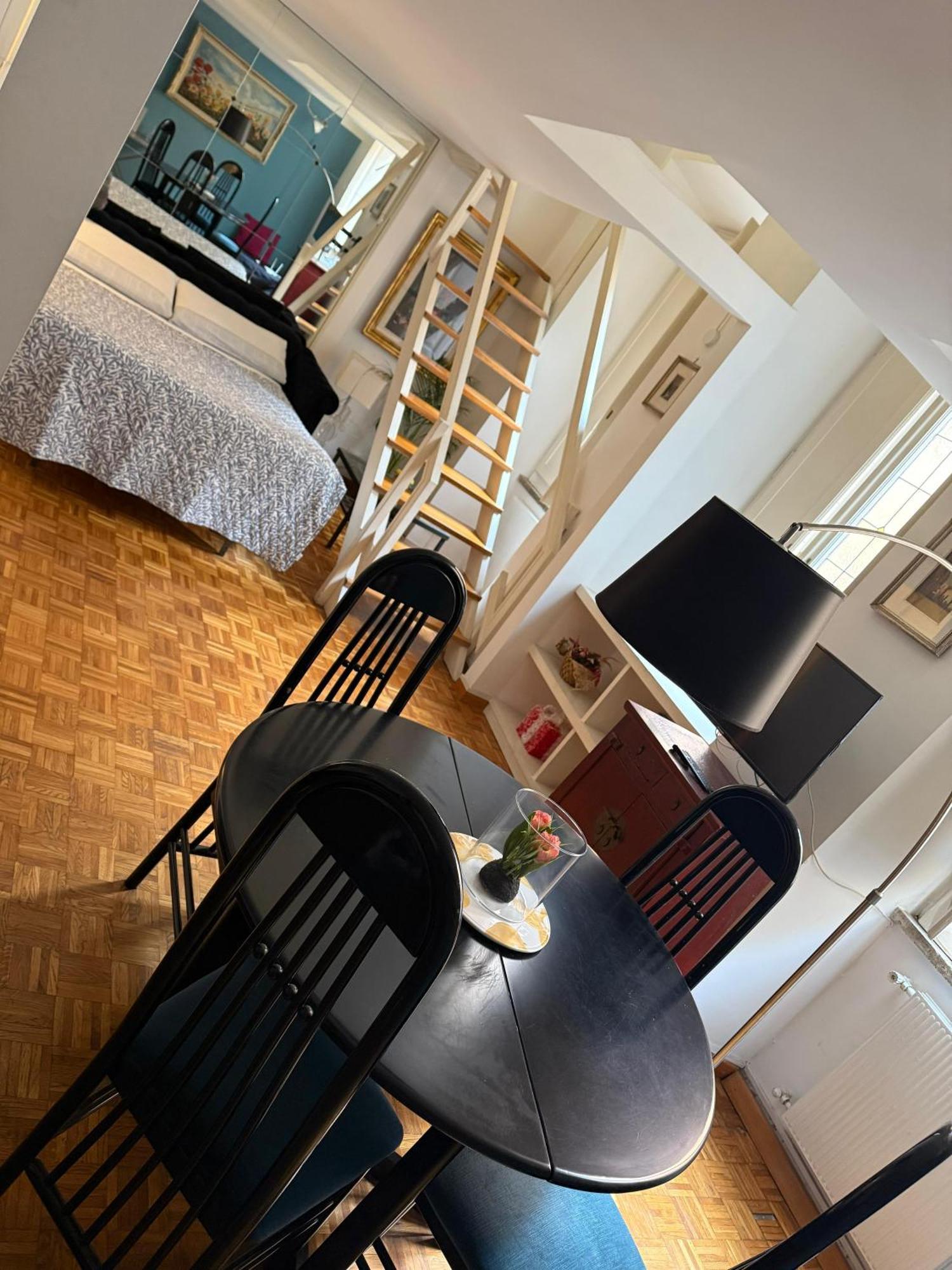 Vatican's Dreamy Loft Appartement *