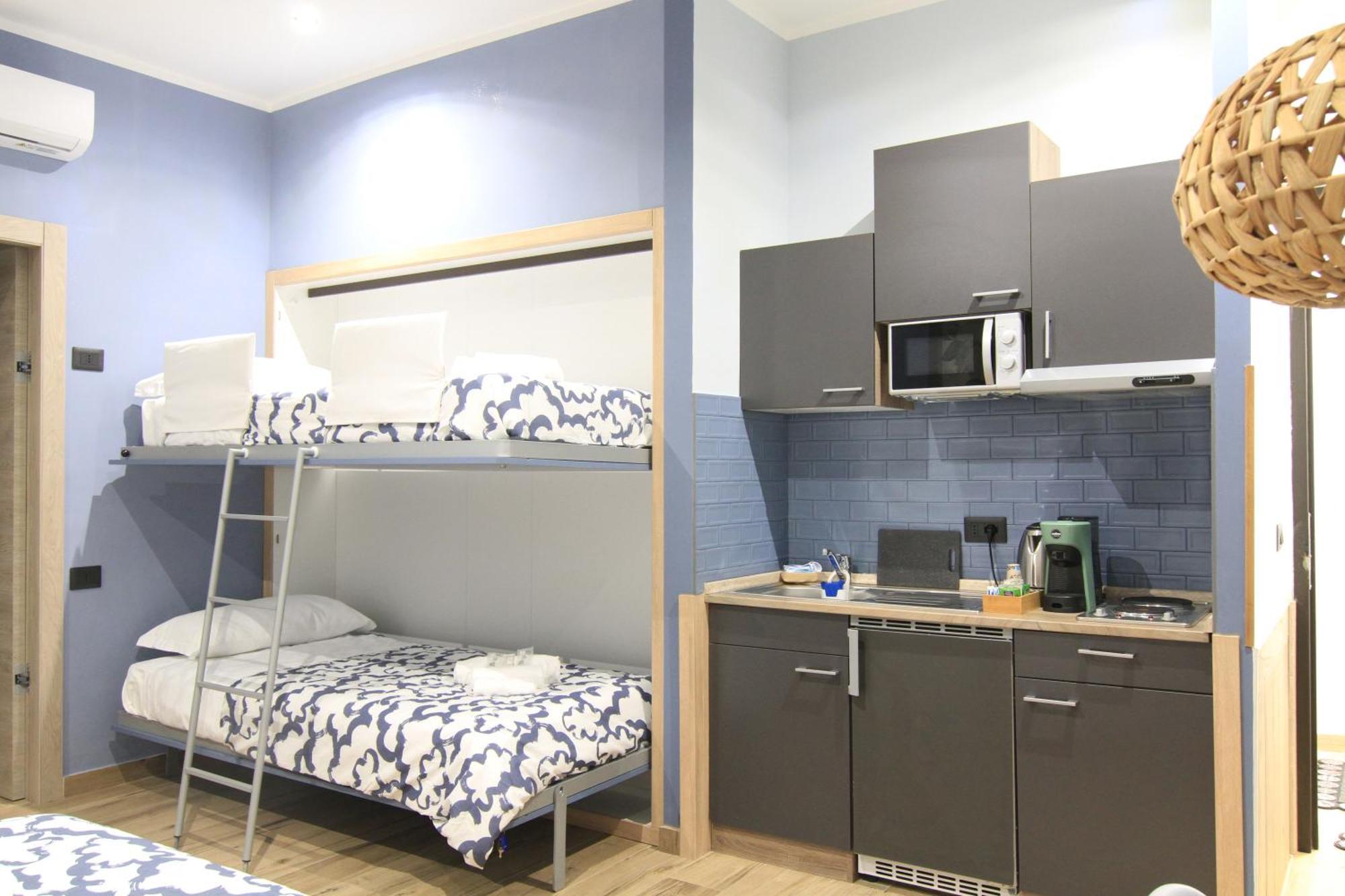 Helle Hus - 200m From Piazza Bologna Metro And 10 Minutes From The Colosseum Roma