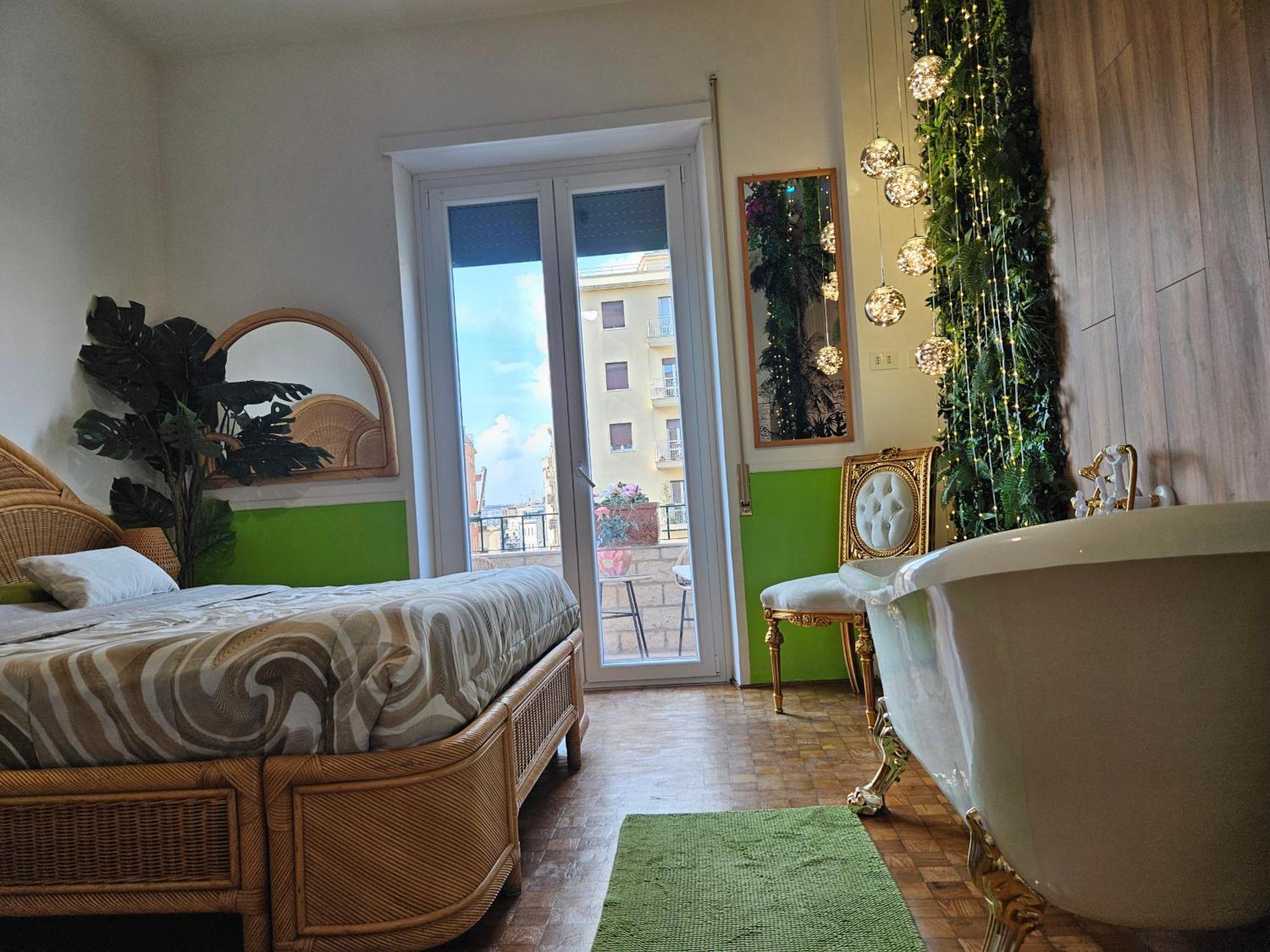 12 V Itali * Rome
