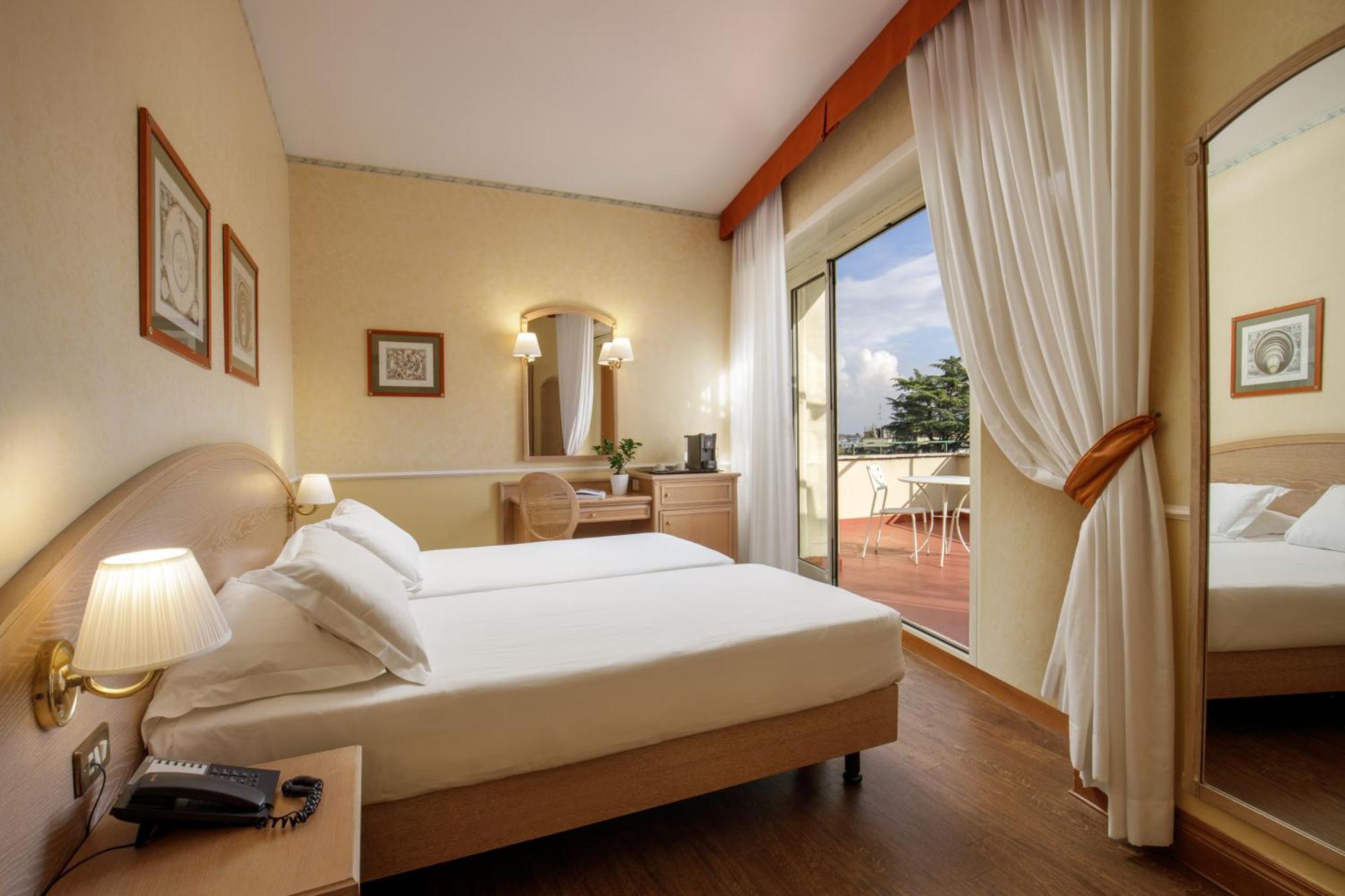 Santa Costanza By Omnia Hotel