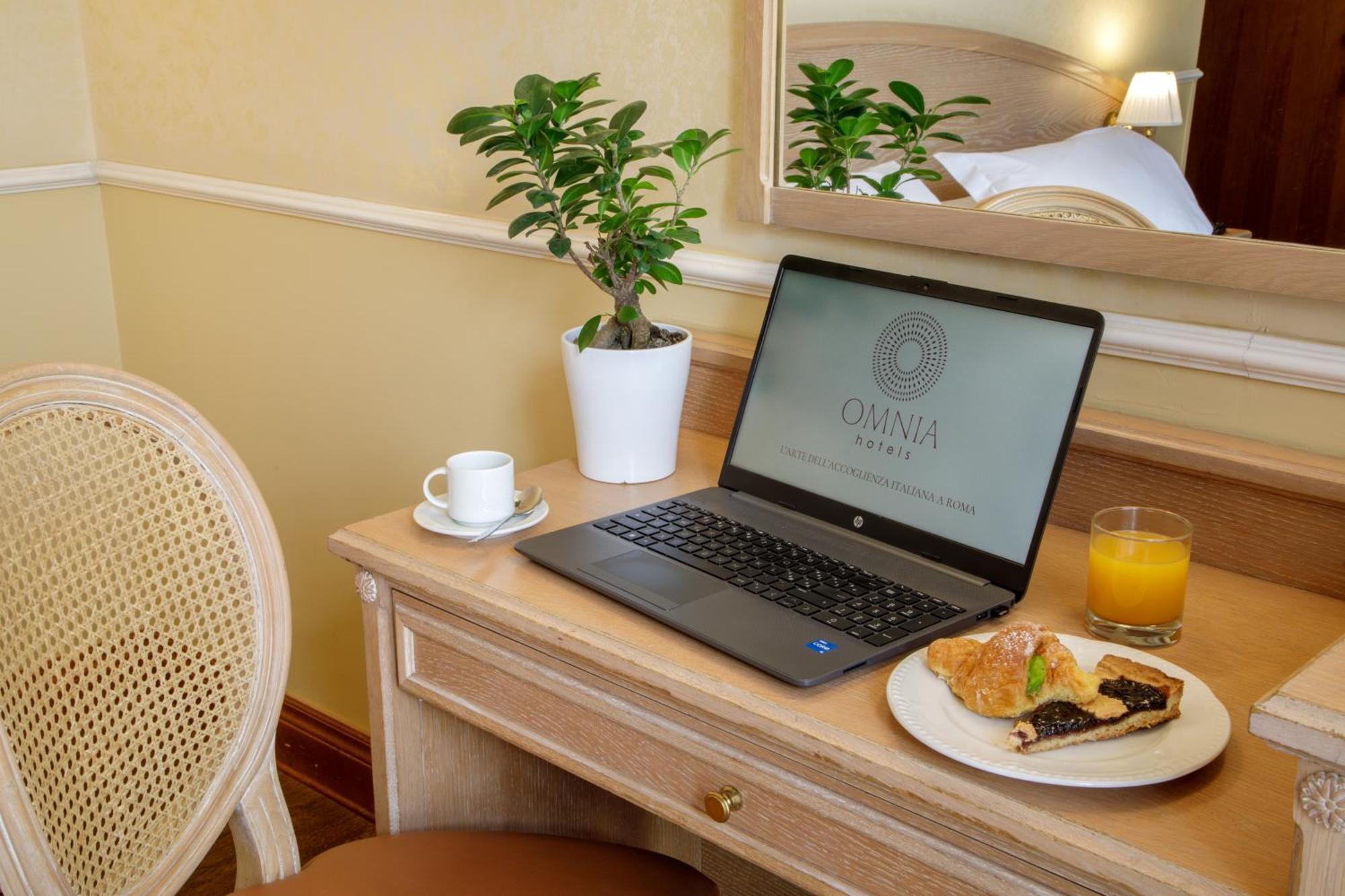 Santa Costanza By Omnia Hotel