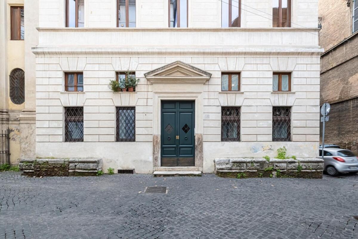 Casa Giulia, A Burghesius Apartment Rome