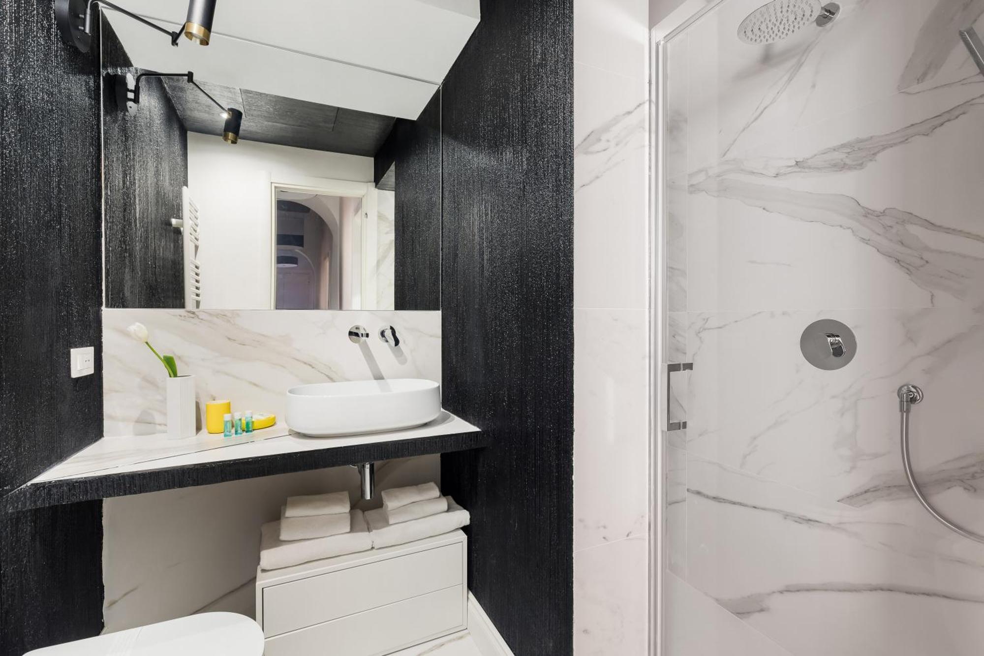 Iflat New Spacious & Classy In Monti * Rome