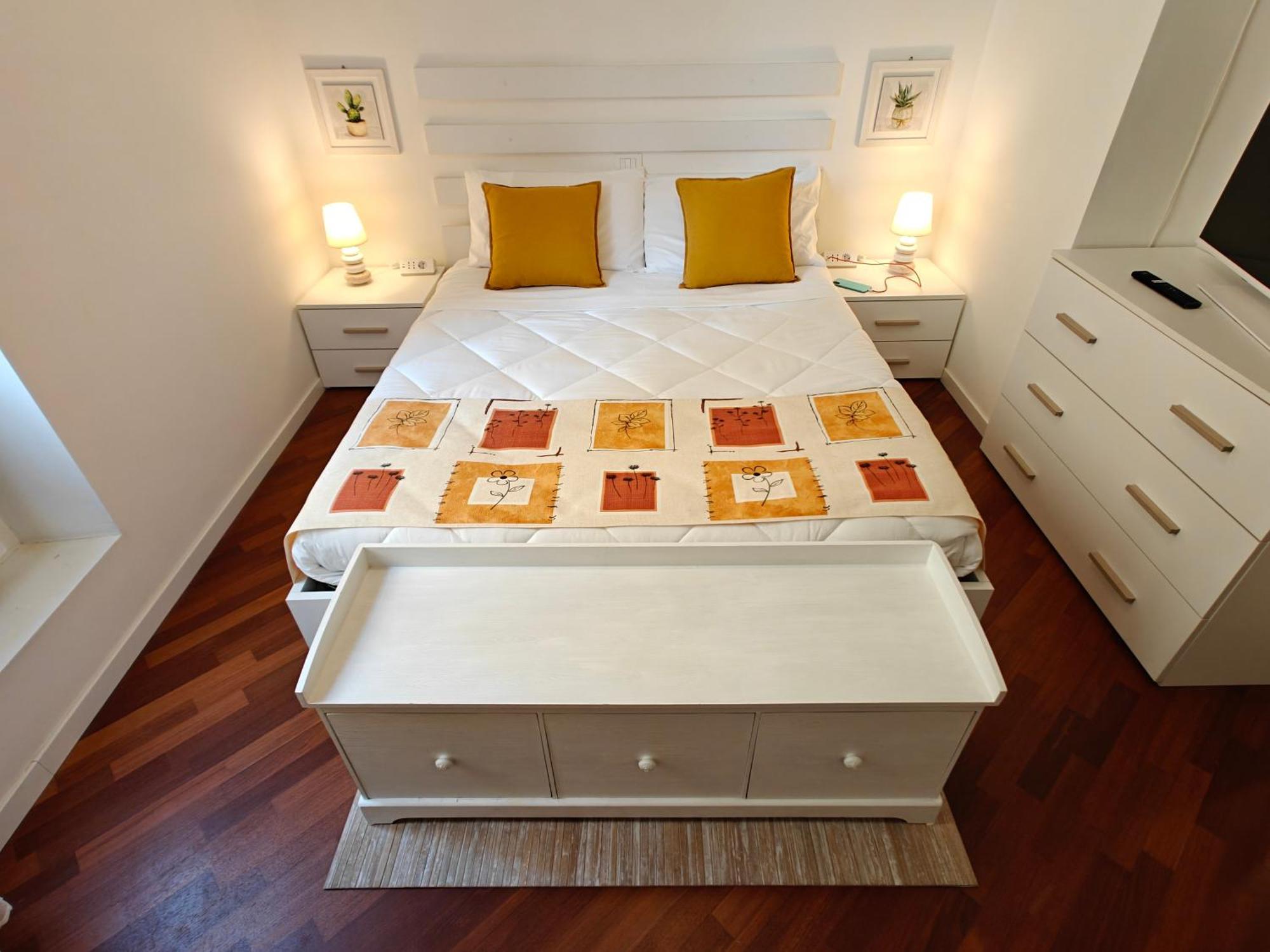 Angolo Apartment *