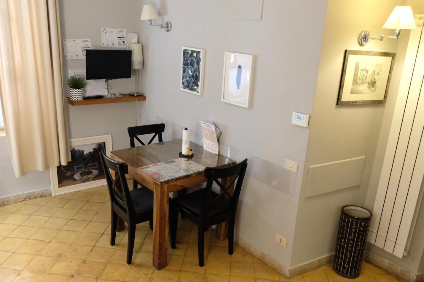 Via Giulia Apartment Rome