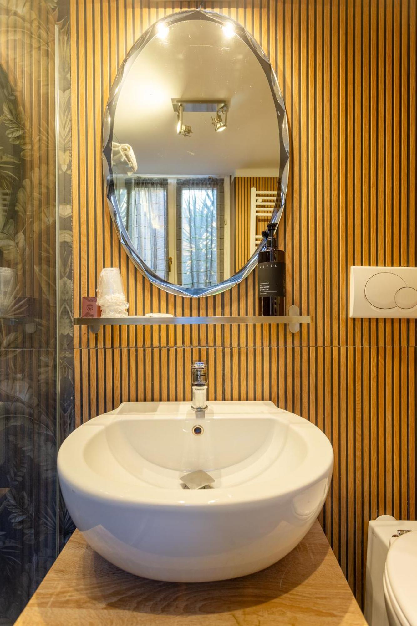 Oliviero - Colosseo With Terrace Apartment *