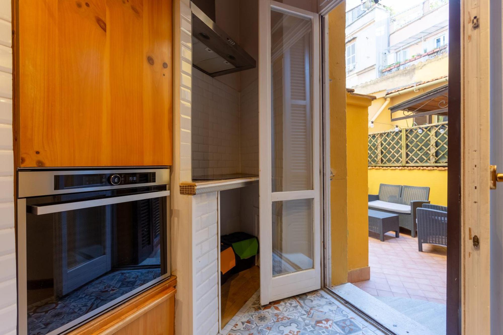 Apartment Oliviero - Colosseo With Terrace Rome