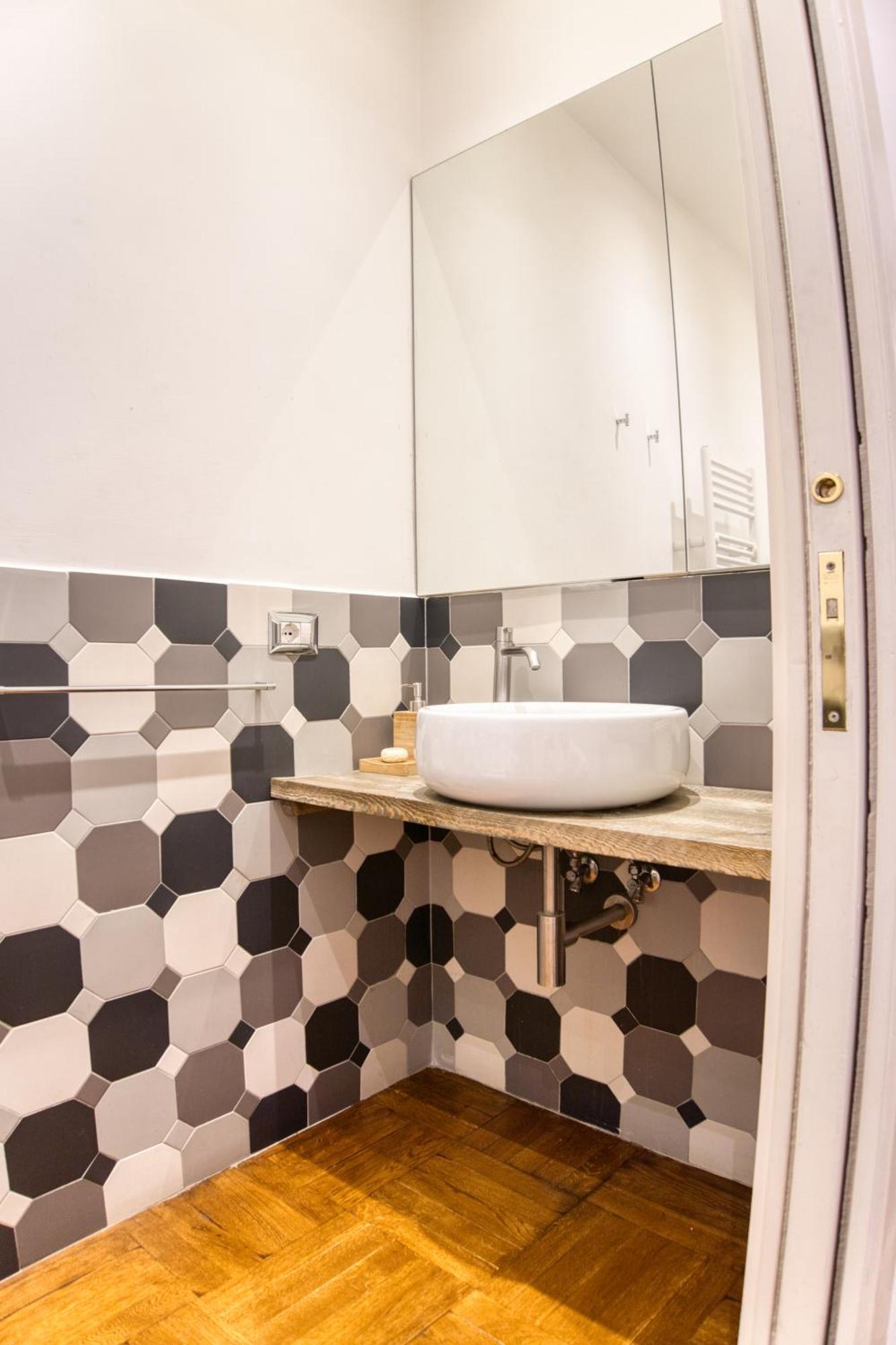 Appartement Orsoline Boutique - Position In *