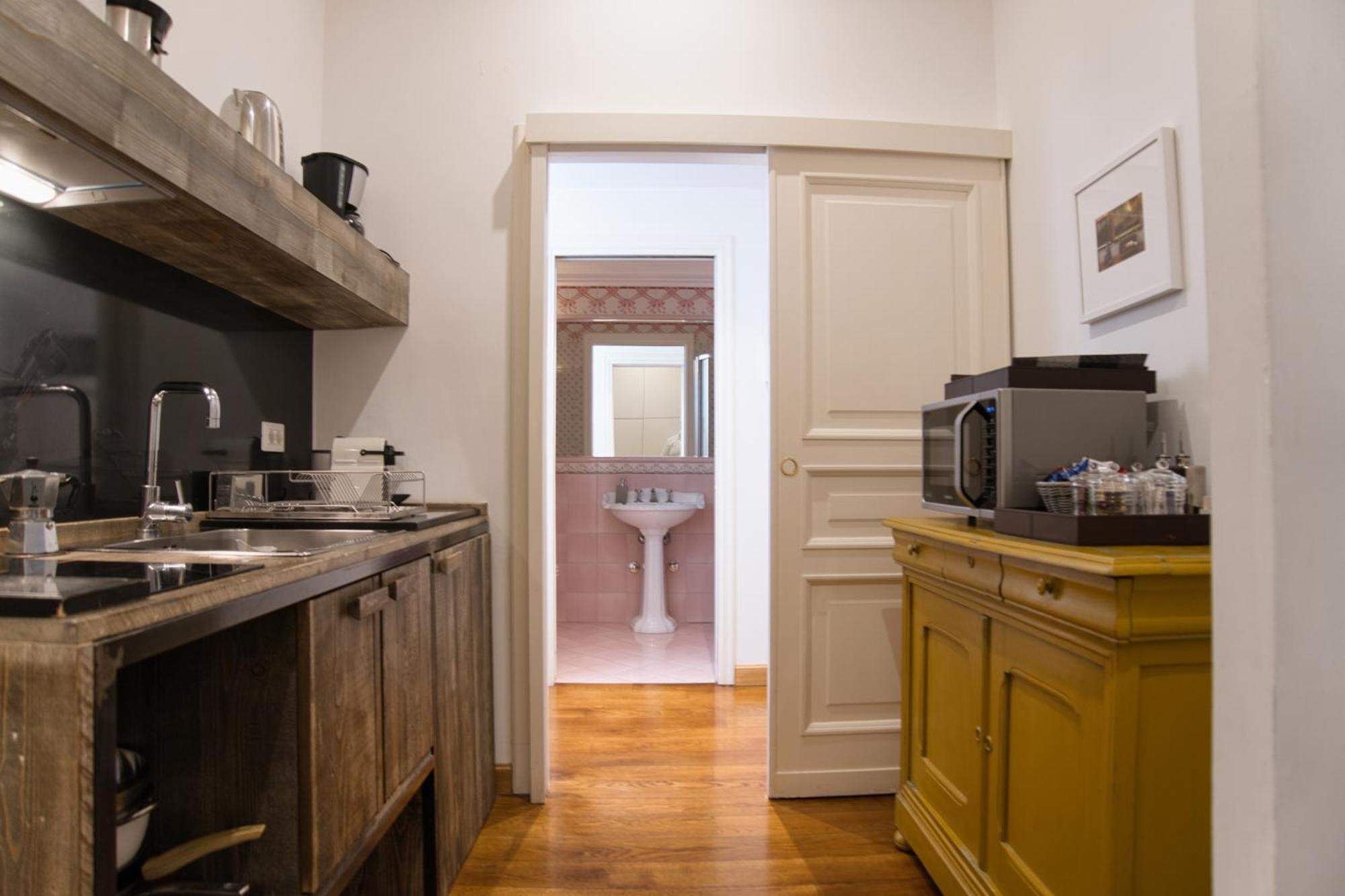 Orsoline Boutique - Position In Appartement *