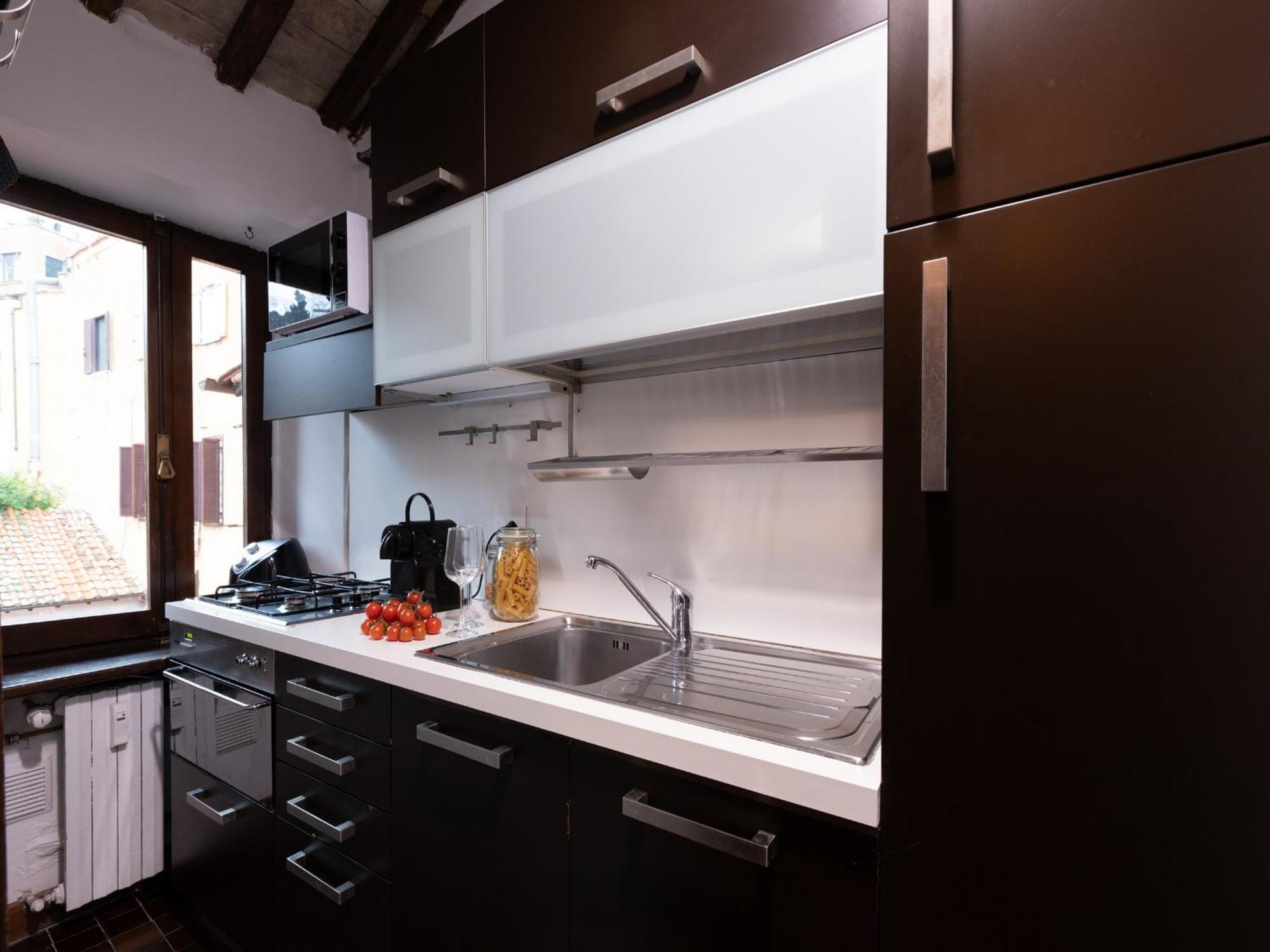 The Rent - Stylish In Trastevere District Apartamento