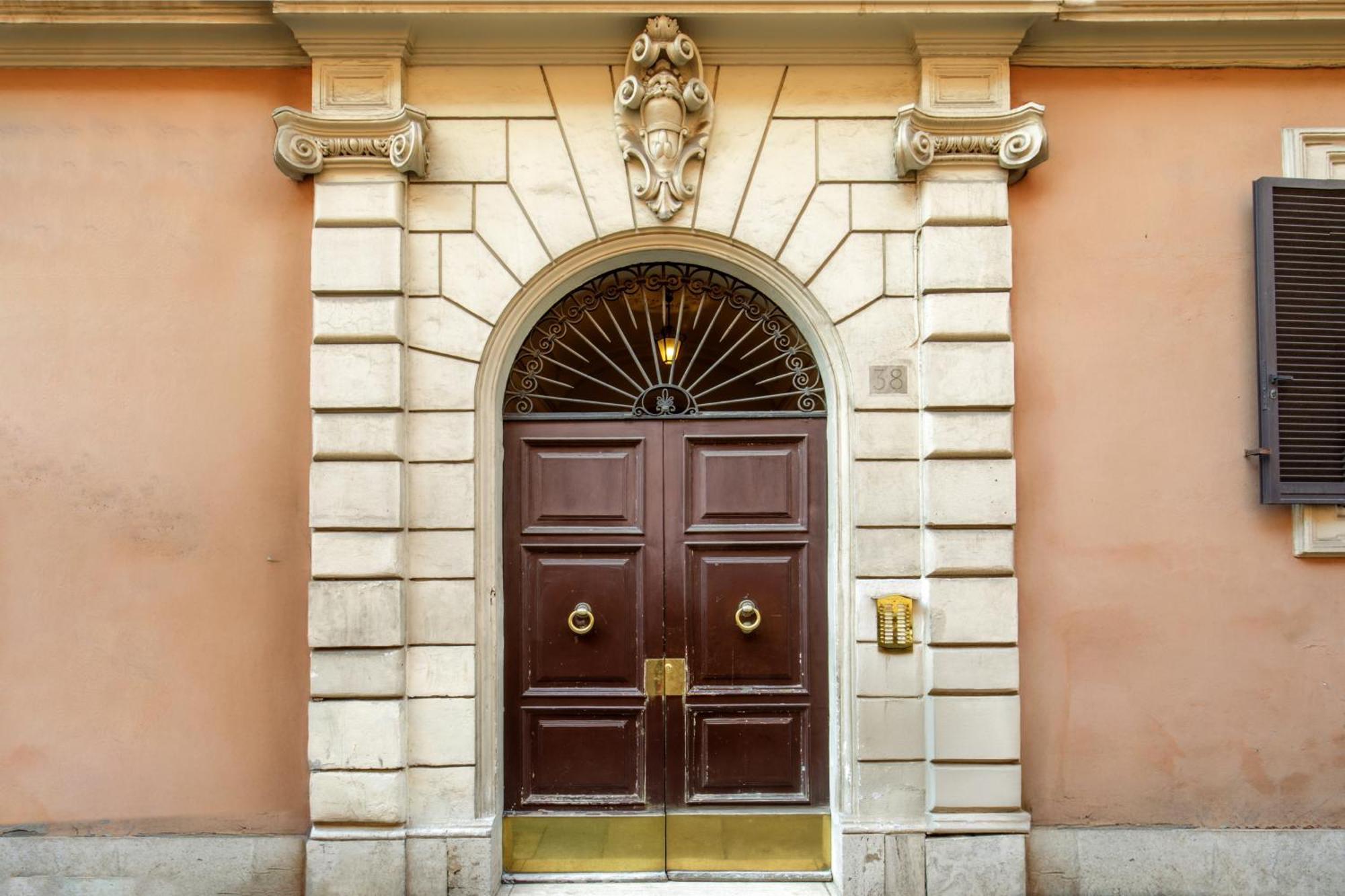 Royal Court 4* Rome