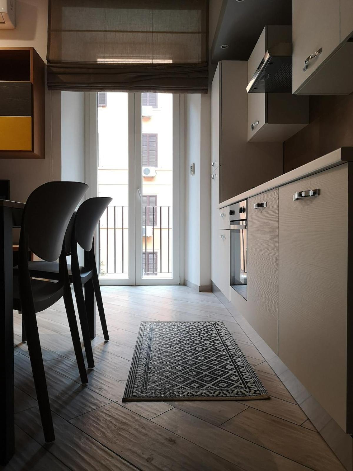 The Train Retreat Apartment Rome